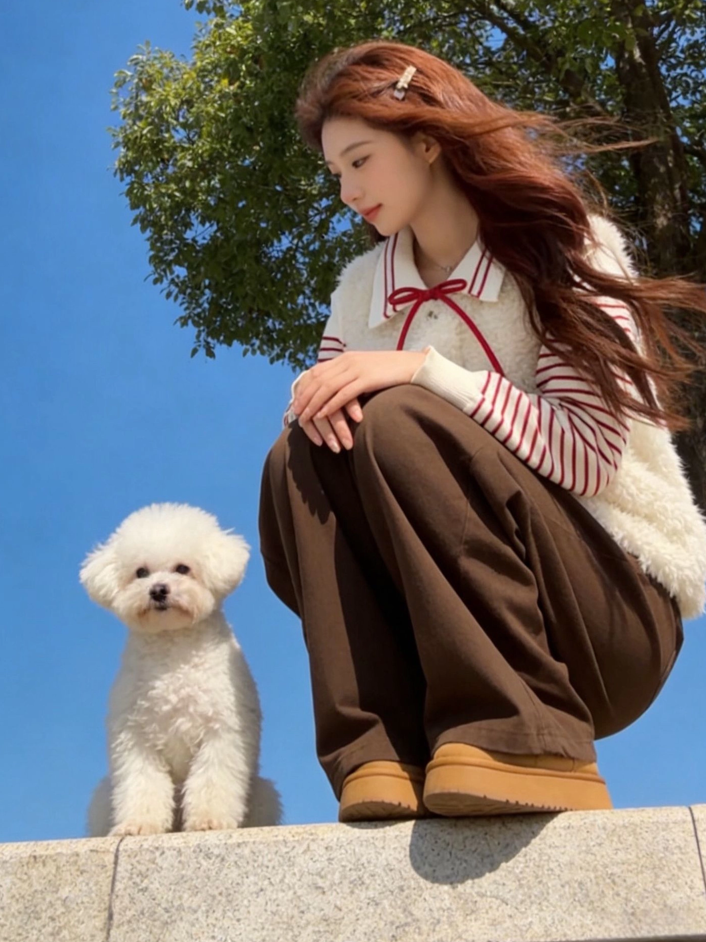 CuteGirl phong cách Hàn Quốc giảm tuổi tác phong cách đại học áo len cổ polo sọc đỏ dành cho nữ mùa đông áo len dệt kim thắt nơ