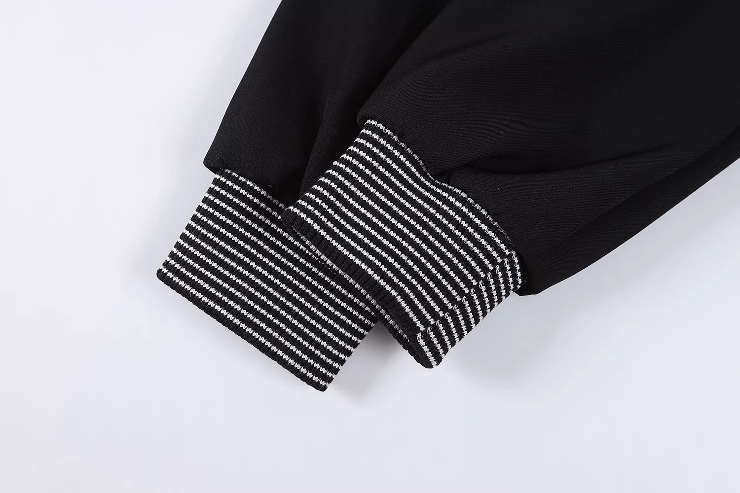 Áo khoác bóng chày phối màu đen trắng tương phản CuteGirl dành cho nữ, áo khoác phi công mới mùa thu đông 2025