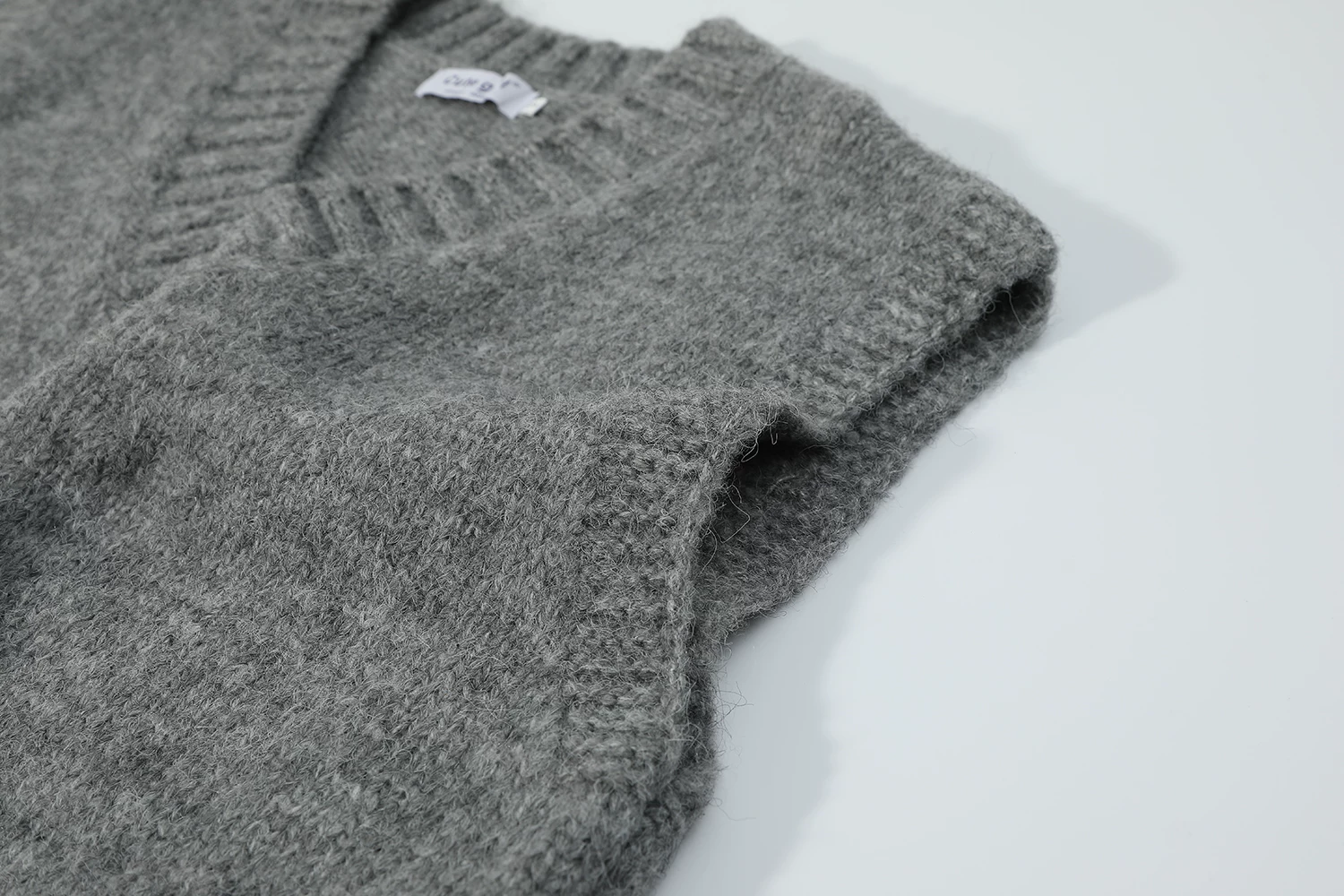 Áo vest dệt kim cổ chữ V màu xám phong cách dễ thương dành cho nữ, áo len không tay mặc ngoài mùa xuân