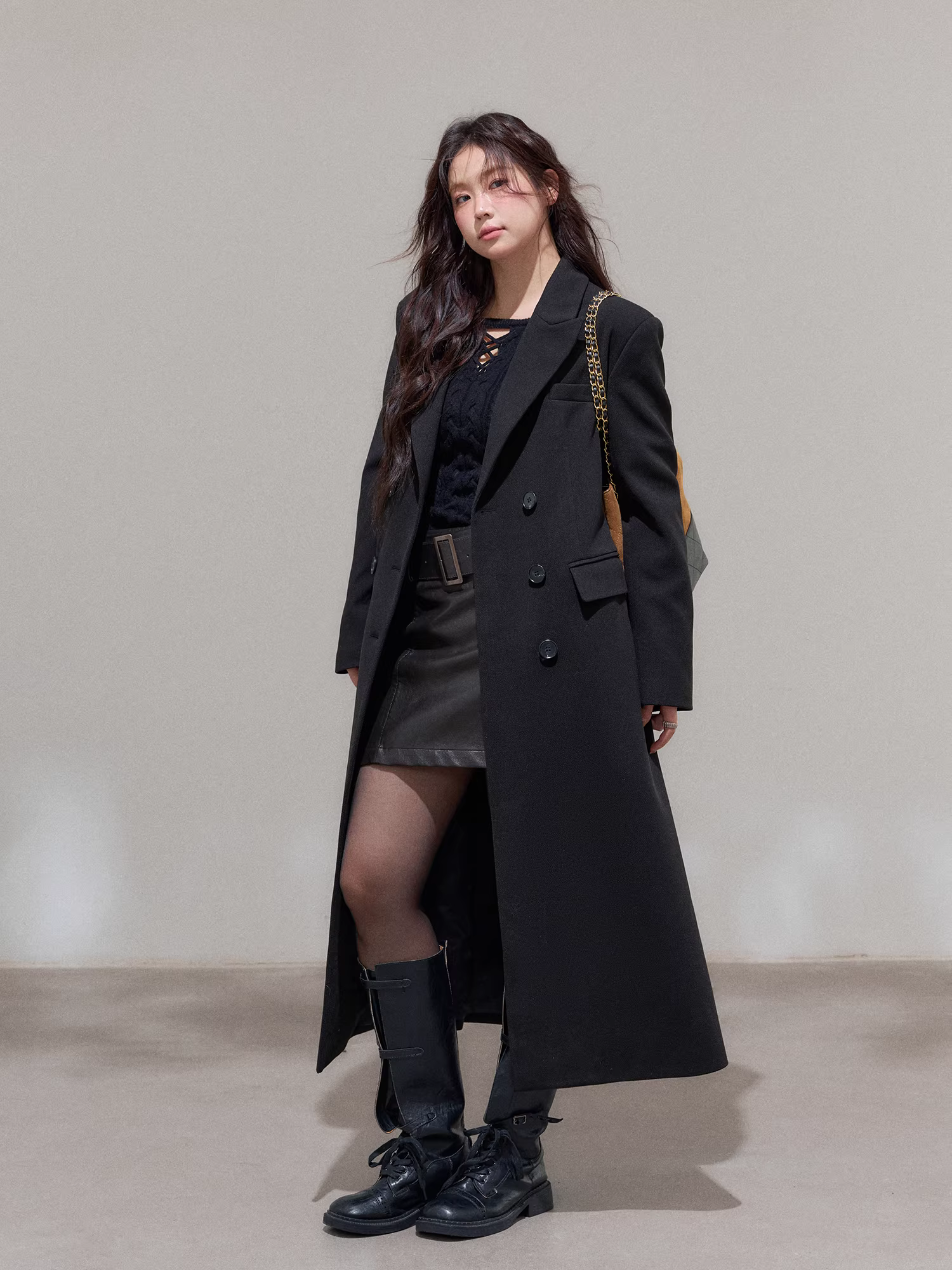 Áo khoác len đen dáng dài, cài khuy đôi, eo thon, kiểu Hàn Quốc, thu đông dành cho nữ cỡ lớn.