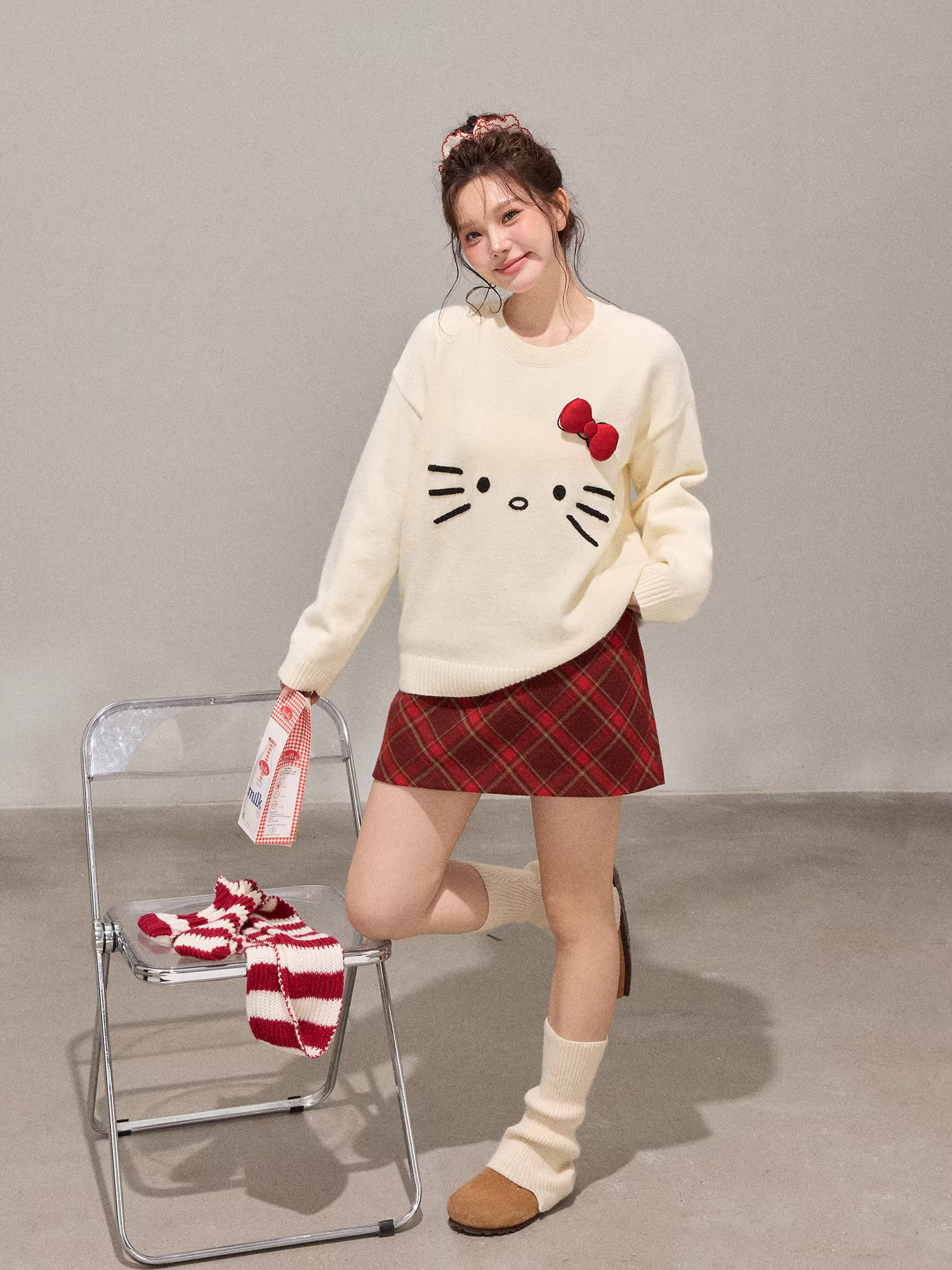 Quần áo nữ cỡ lớn dành cho những cô gái hơi mũm mĩm, áo khoác len kiểu Hàn Quốc ngọt ngào kiểu Katie và bộ váy kẻ sọc.