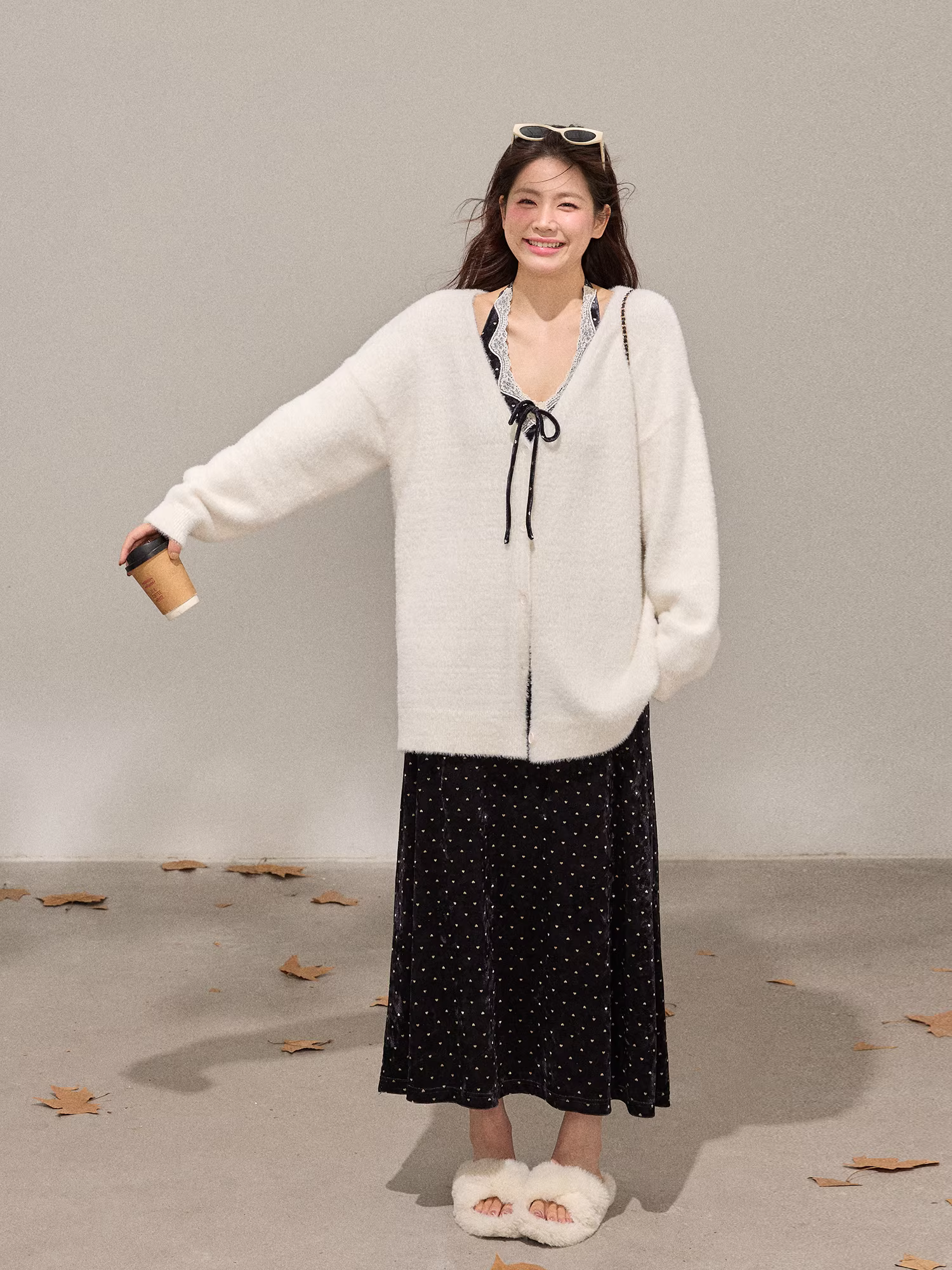 Bộ áo khoác len và đầm liền thân chấm bi ren Pháp dáng ôm mùa đông dành cho phụ nữ cỡ lớn