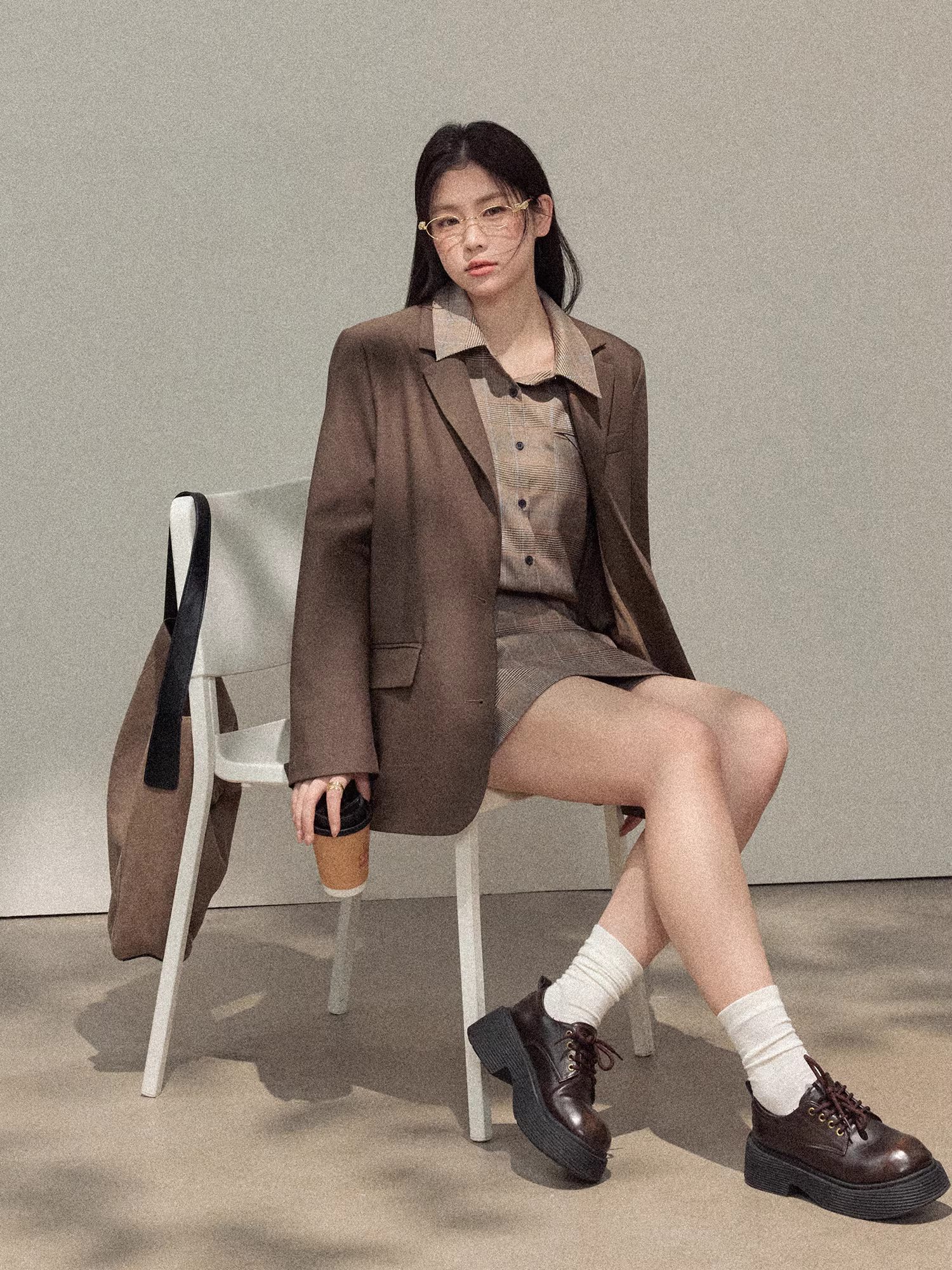 Quần áo nữ cỡ lớn dành cho người lớn, áo blazer tôn dáng cho các cô gái mũm mĩm, bộ áo và váy họa tiết cổ điển.