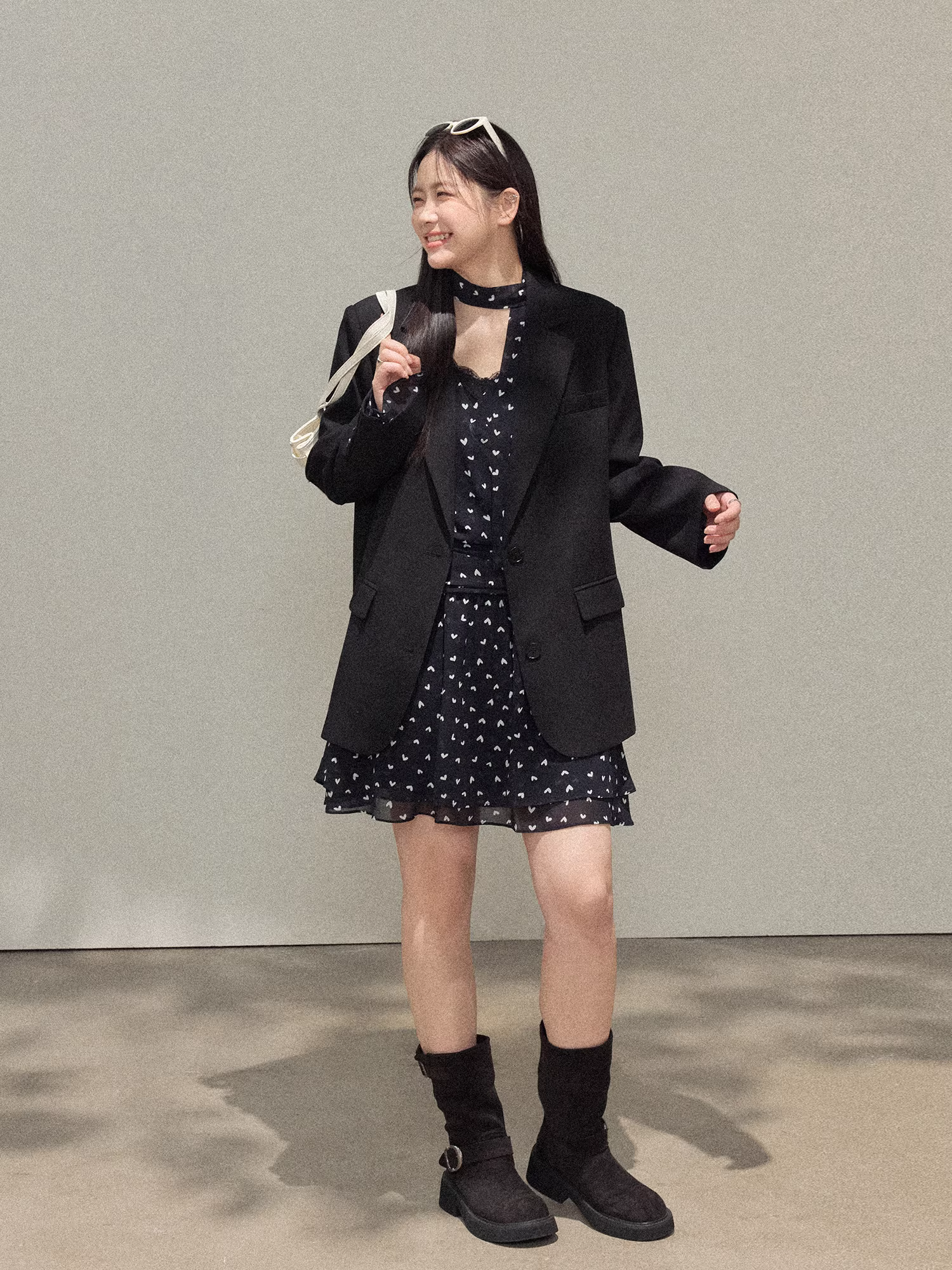 Quần áo nữ cỡ lớn dành cho người lớn, đầm in hình trái tim kiểu Pháp tôn dáng, bộ vest blazer đen.