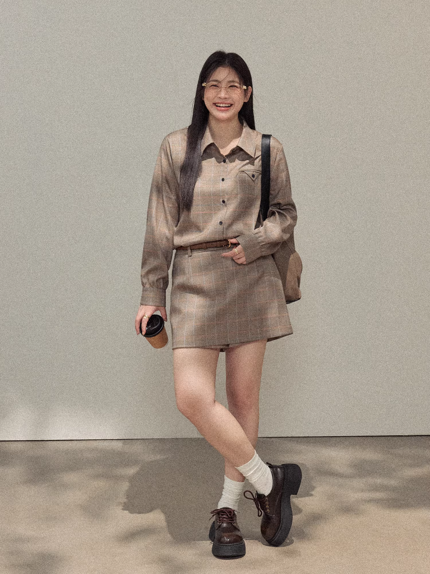 Quần áo nữ cỡ lớn dành cho người lớn, áo blazer tôn dáng cho các cô gái mũm mĩm, bộ áo và váy họa tiết cổ điển.