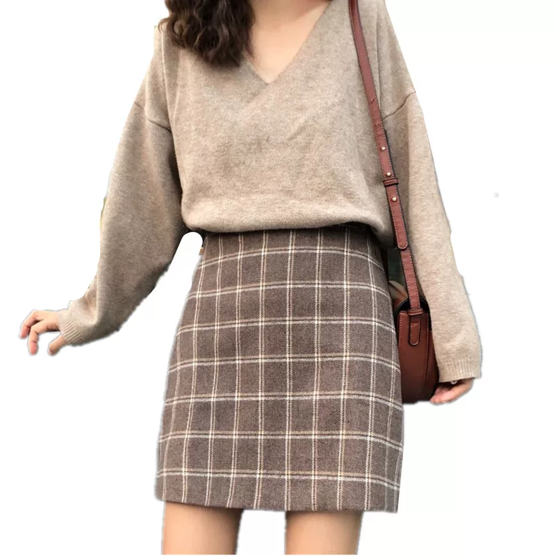 Váy len kẻ sọc 2022 mùa thu đông mới cỡ lớn váy ngắn Váy chữ A váy kẻ sọc nữ váy bút chì