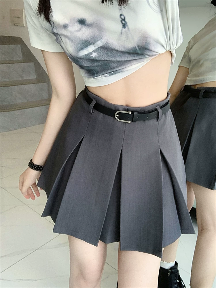 Váy xếp ly màu xám cỡ lớn, váy ngắn lưng cao đa năng mùa xuân hè dành cho nữ, váy ôm sát màu trơn, váy chữ A chống lộ.