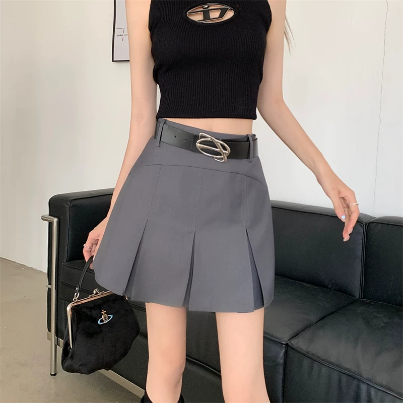 Váy xếp ly lưng cao màu xám cỡ lớn, váy ngắn chữ A tôn dáng cho nữ, quần váy ôm hông kiểu Mỹ chống lộ.