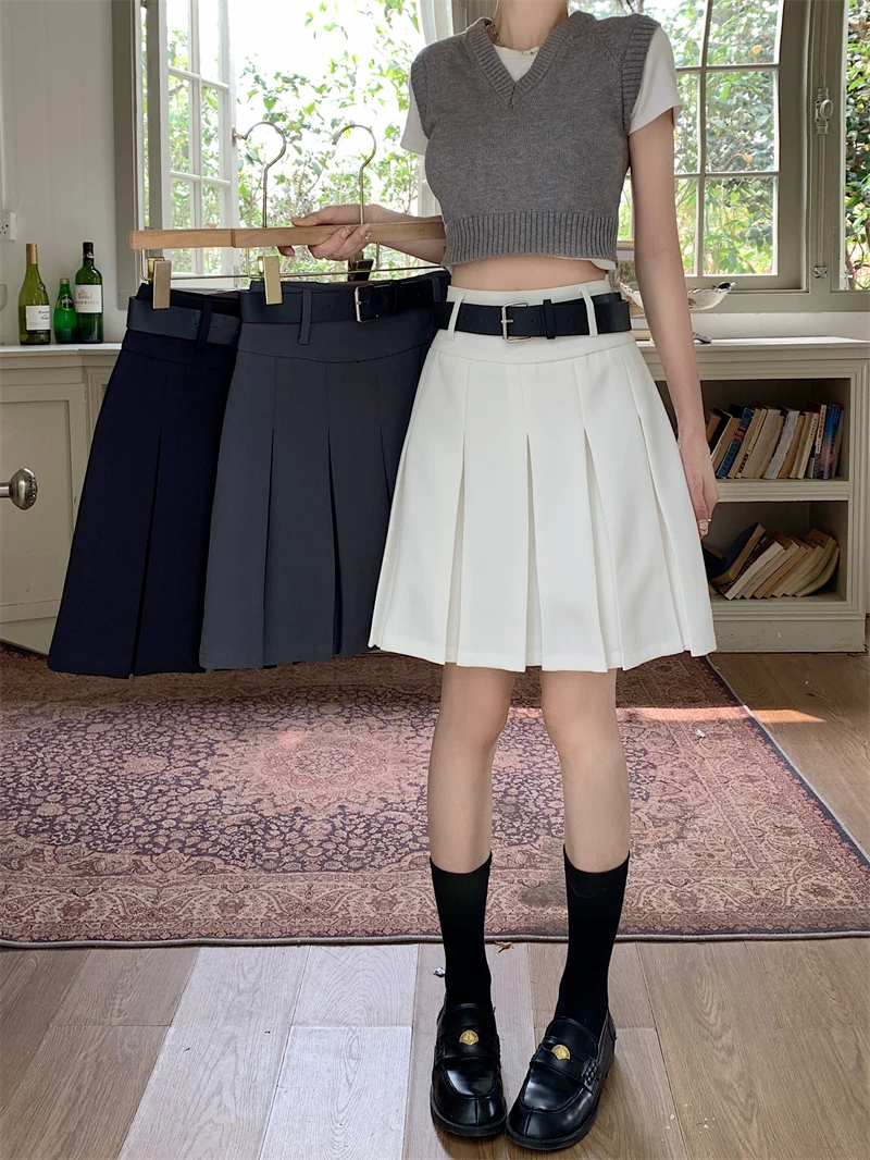 Váy xếp ly màu xám dành cho nữ, váy ngắn chữ A cạp cao cỡ lớn có thiết kế độc đáo, váy trắng cao cấp.