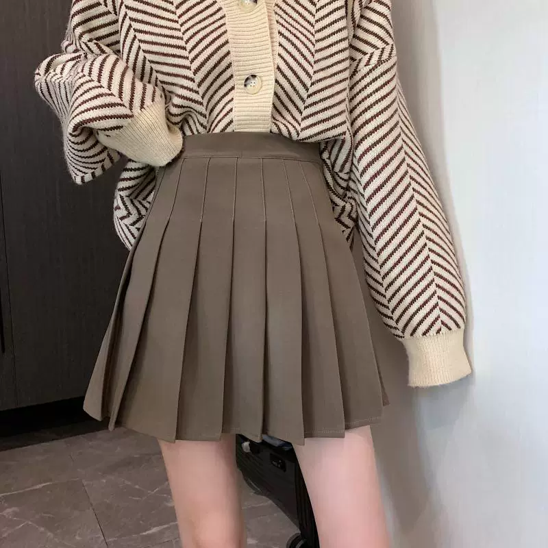 Váy xếp ly cỡ lớn dành cho nữ, váy chữ A phong cách Hàn Quốc, phong cách cô gái béo, váy kiểu học sinh JK, váy ngắn lưng cao co giãn, váy xếp ly nửa thân, mùa xuân.