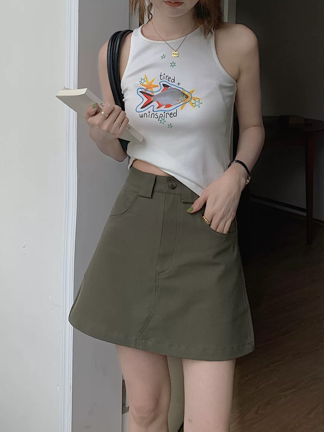 Váy denim xanh cỡ lớn dành cho nữ, thiết kế mùa hè, váy ngắn ôm hông, phong cách công sở, váy chữ A cạp cao, tôn dáng.