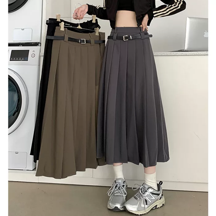 Váy xếp ly màu xám, cạp cao, dáng dài trung bình, dành cho nữ, thiết kế dành cho người có thân hình đầy đặn, kiểu dáng chữ A giúp tôn dáng và che khuyết điểm vùng hông.