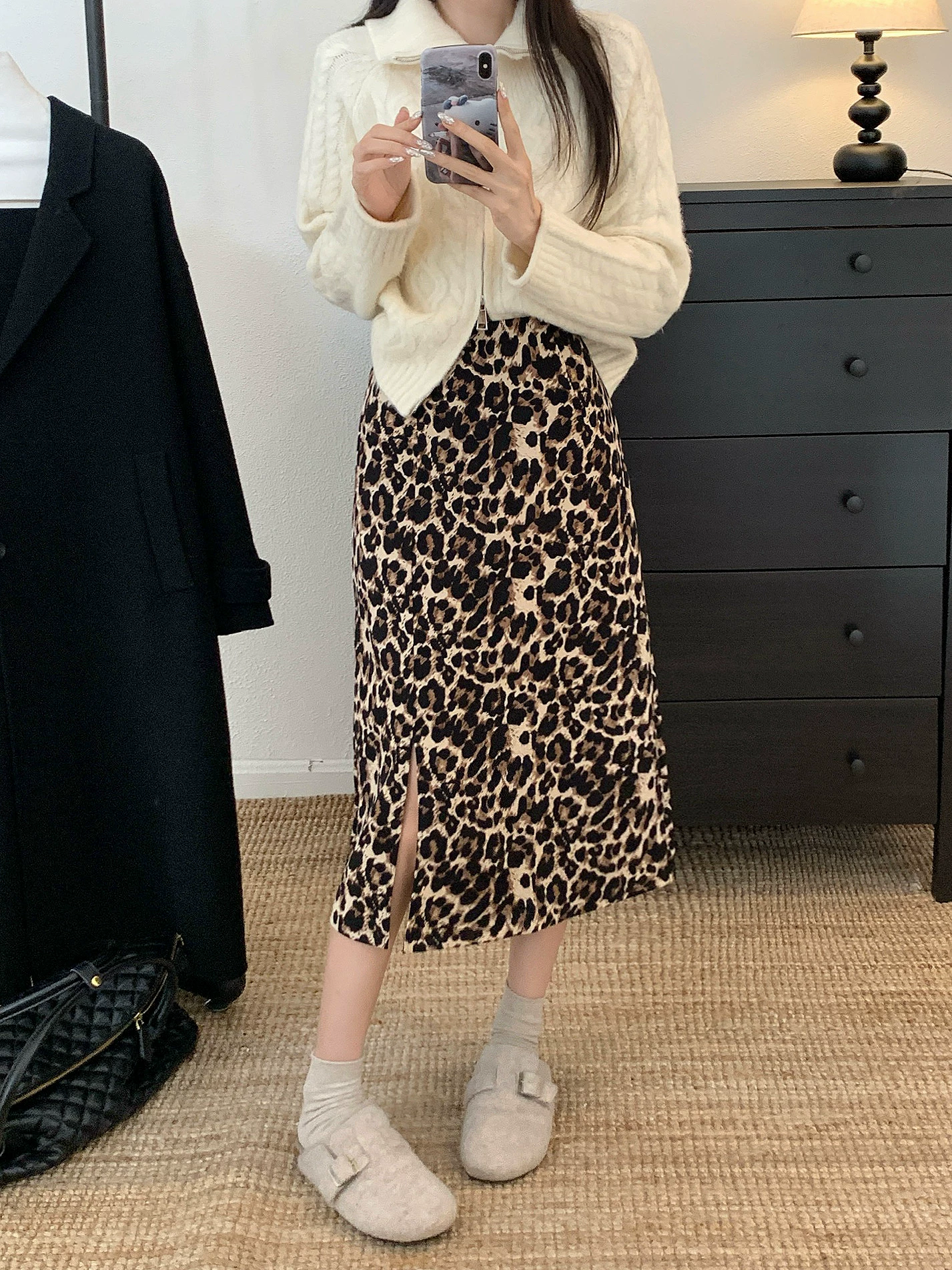 Váy in họa tiết da báo cạp cao cỡ lớn dành cho nữ, váy xẻ tà bên hông co giãn cạp cao mùa thu đông, váy midi chữ A thon gọn và thanh lịch.