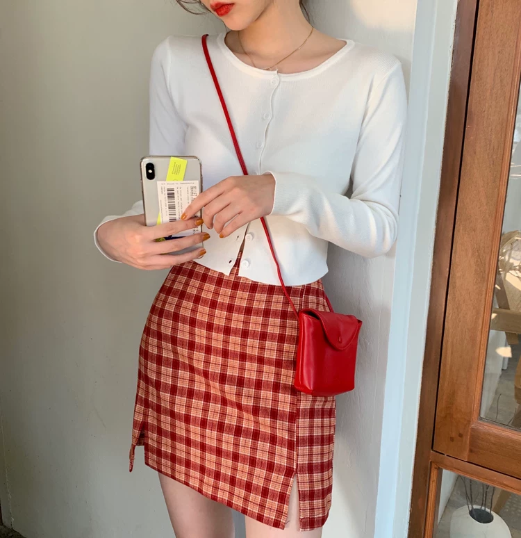 Váy kẻ sọc đỏ cạp cao kiểu retro cỡ lớn dành cho nữ trong mùa hè, váy bút chì dáng chữ A xẻ tà kép tôn dáng dành cho phụ nữ có đường cong.