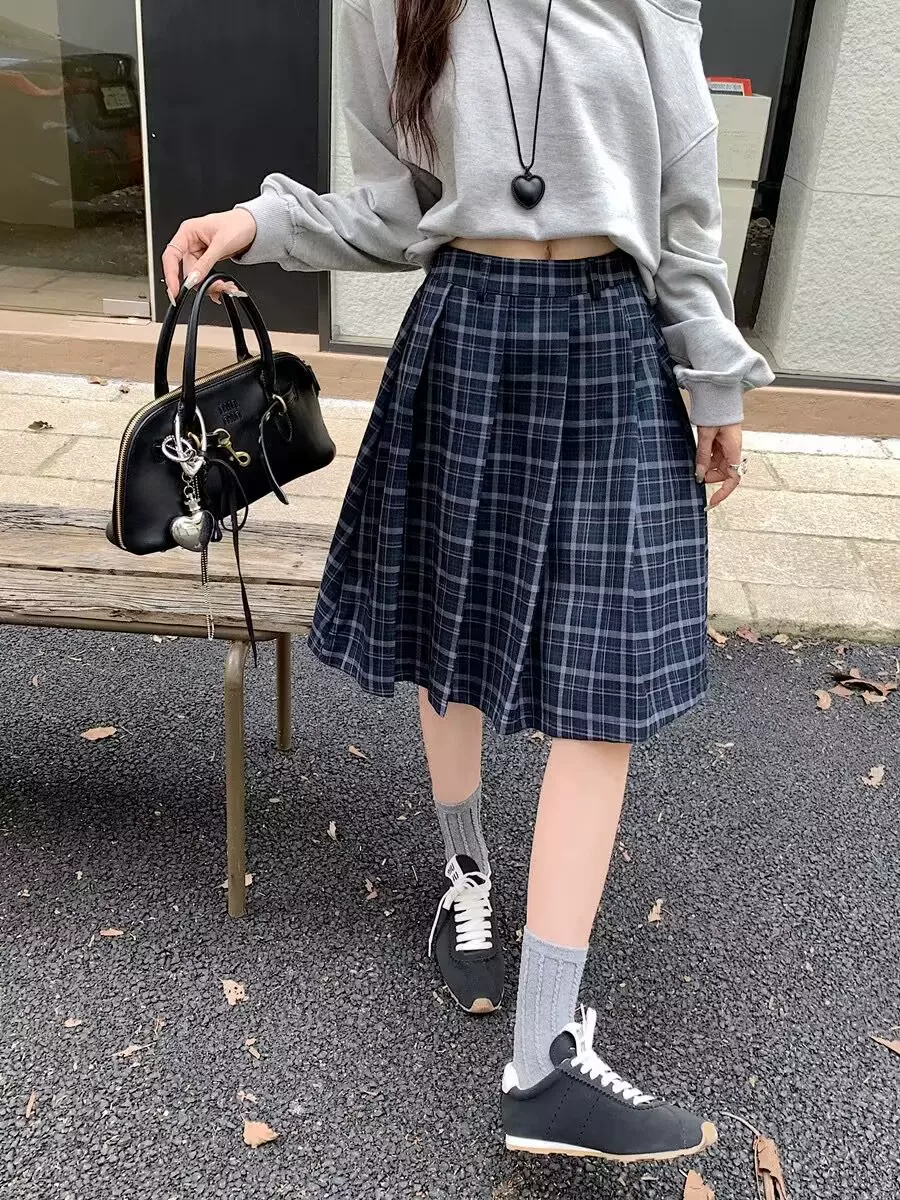 Váy xếp ly kẻ sọc xanh cỡ lớn dành cho nữ, váy chữ A cạp cao tôn dáng mùa xuân hè, váy dài che hông dành cho phụ nữ cỡ lớn.