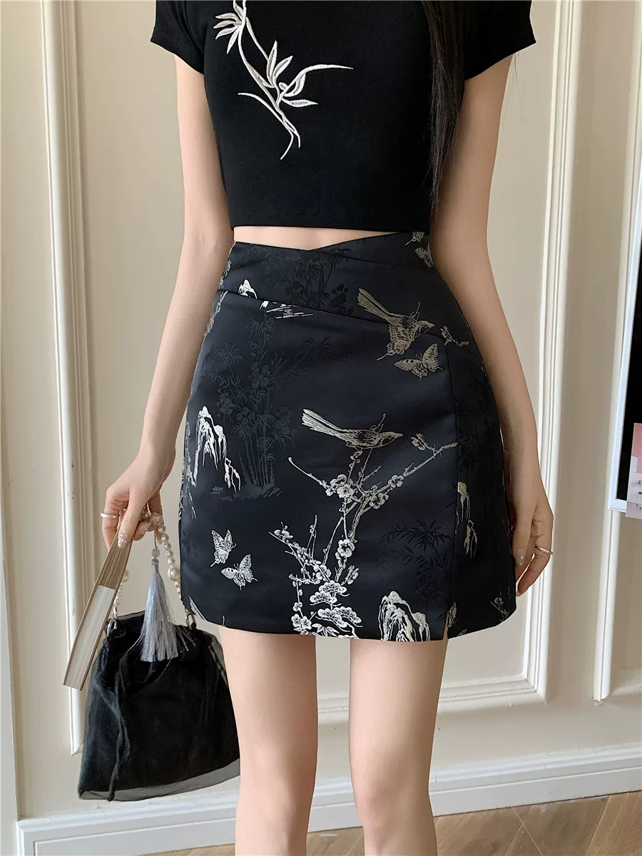 Váy kiểu Trung Quốc mới cỡ lớn dành cho nữ, váy ngắn chữ A thêu lưng cao mùa hè, váy bút chì jacquard, váy đa năng.