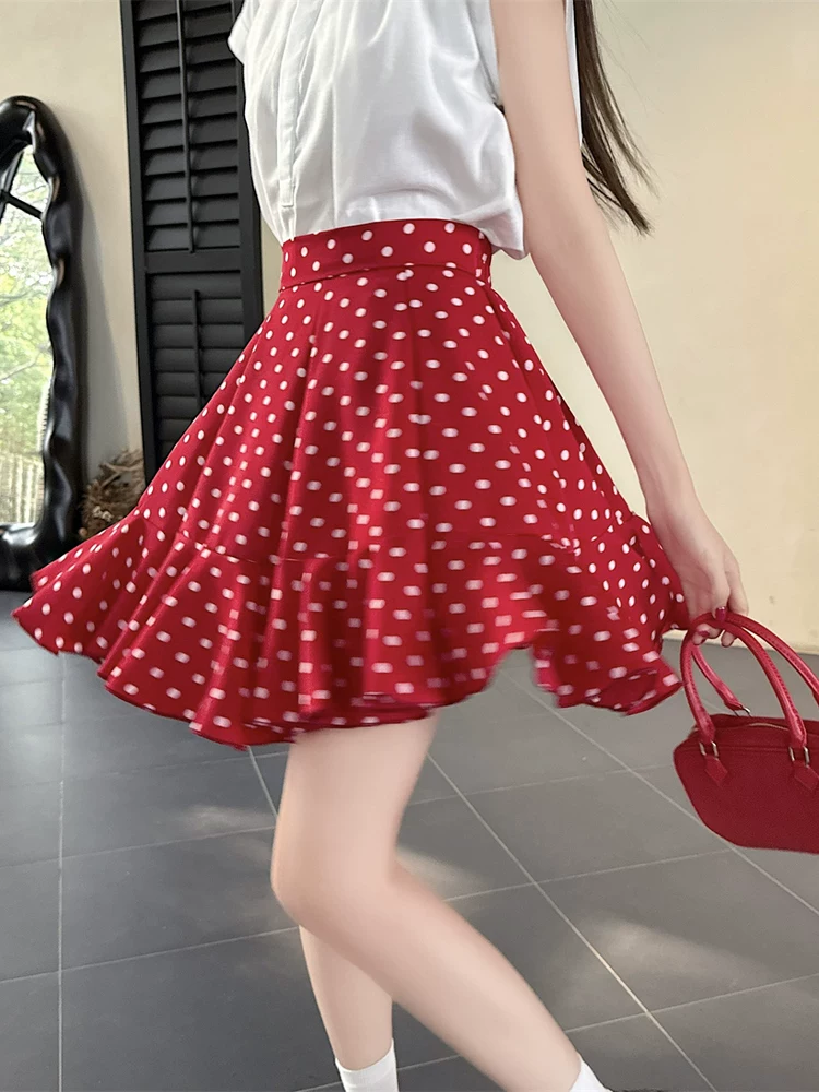 Váy ngắn đuôi cá bằng vải voan chấm bi màu đỏ, váy dù che hông cỡ lớn mùa hè, váy chữ A xếp nếp nhỏ nhắn