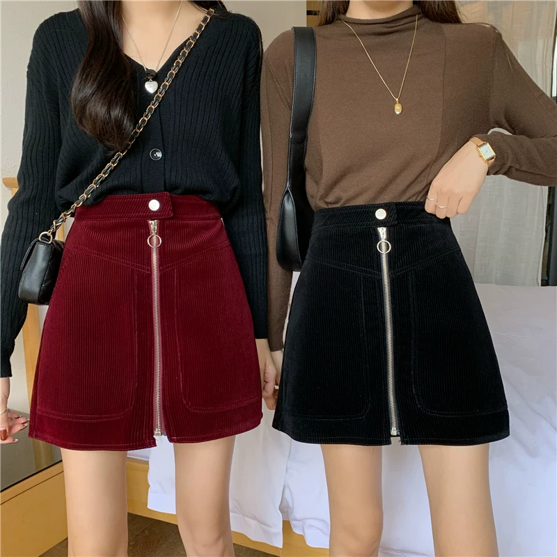 Váy nhung kẻ sọc nữ cỡ lớn, váy bút chì phong cách Hàn Quốc thu đông, váy ngắn chữ A ôm hông dành cho phụ nữ mũm mĩm.