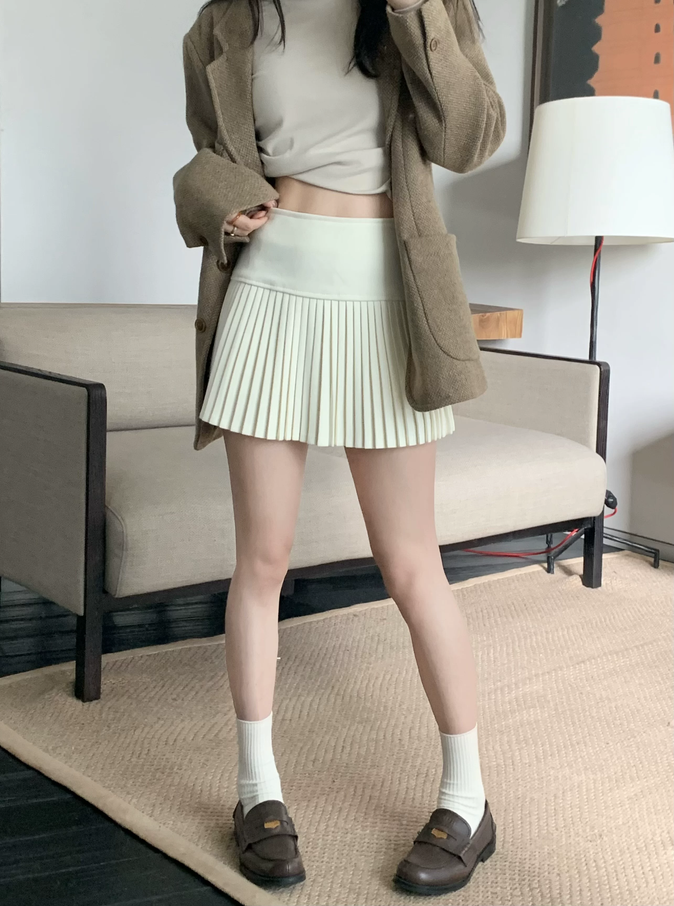 Váy xếp ly màu xám dày cho mùa thu đông, cỡ lớn, che hông, dáng chữ A, váy ngắn chống lộ, váy len cỡ nhỏ, cạp cao.