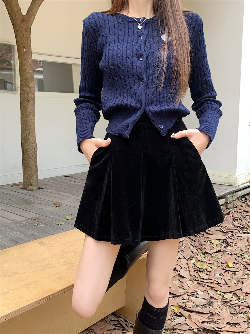 Váy nhung xòe lưng cao cỡ lớn dành cho nữ, giúp thon gọn, che hông, váy ngắn xếp ly chữ A, che bụng, quần váy chống lộ cho mùa đông.