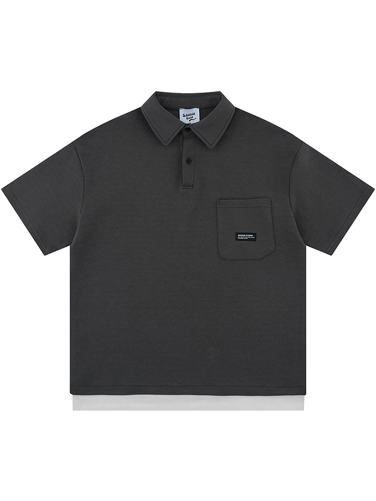 Từ sao Hỏa, một chiếc áo polo đơn giản, màu trơn cổ điển, kiểu dáng unisex, có túi, in chữ, phong cách giản dị.