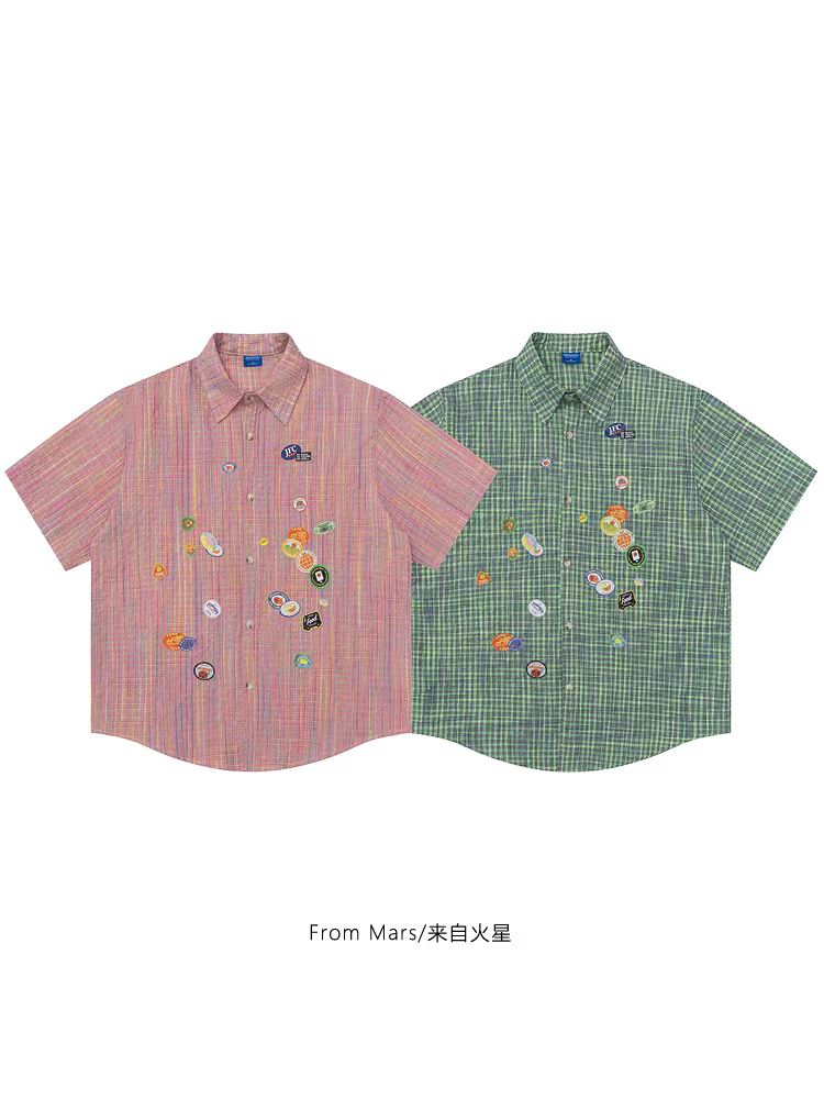 Từ sao Hỏa, hãy trải nghiệm nó một mình bạn nhé: Áo sơ mi ngắn tay in hình phong cách retro giản dị, thoải mái kiểu đại học.