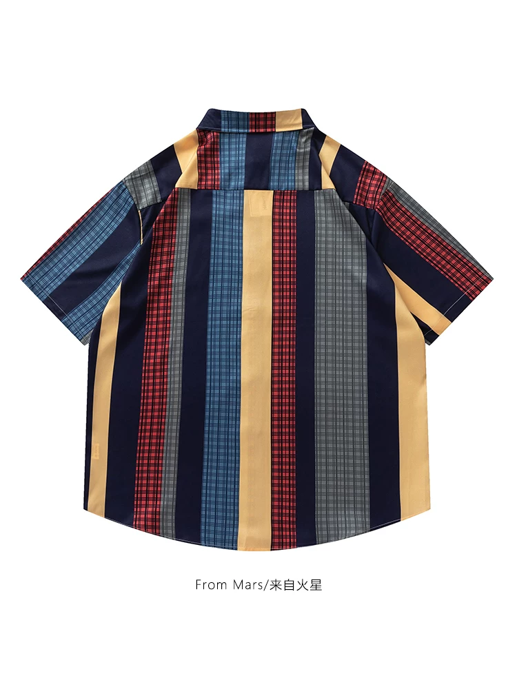 Từ sao Hỏa, áo sơ mi ngắn tay kẻ sọc kẻ sọc theo phong cách retro Nhật Bản, thoải mái và thoải mái, rộng rãi và giản dị cho cả nam và nữ.