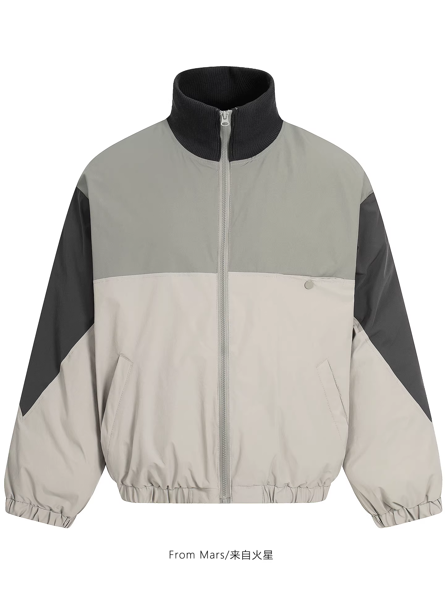 Từ Mars Always cung cấp quần áo cotton rộng rãi và dày dặn.