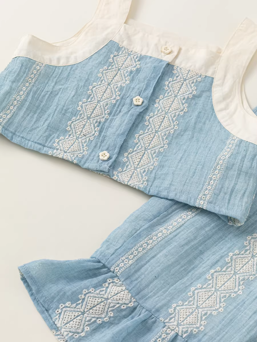 Bộ trang phục hè INSbobo cho bé gái 2025, thiết kế thời trang, bộ hai mảnh kiểu yếm, quần áo hè hợp xu hướng