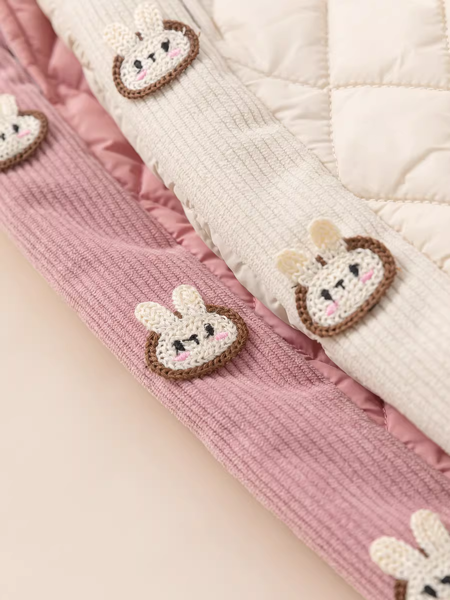 Quần bé gái INSbobo thu đông 2024 mới dày dặn họa tiết hoạt hình chất liệu cotton quần bé gái mặc thường ngày giữ ấm mùa đông