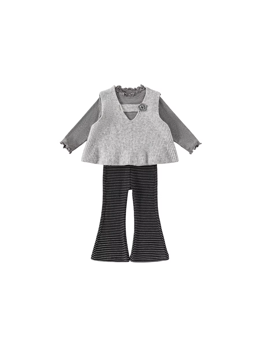 Bộ trang phục INSbobo cho bé gái mùa thu 2025, bộ ba món thời trang mới, quần áo xuân thu thời thượng.