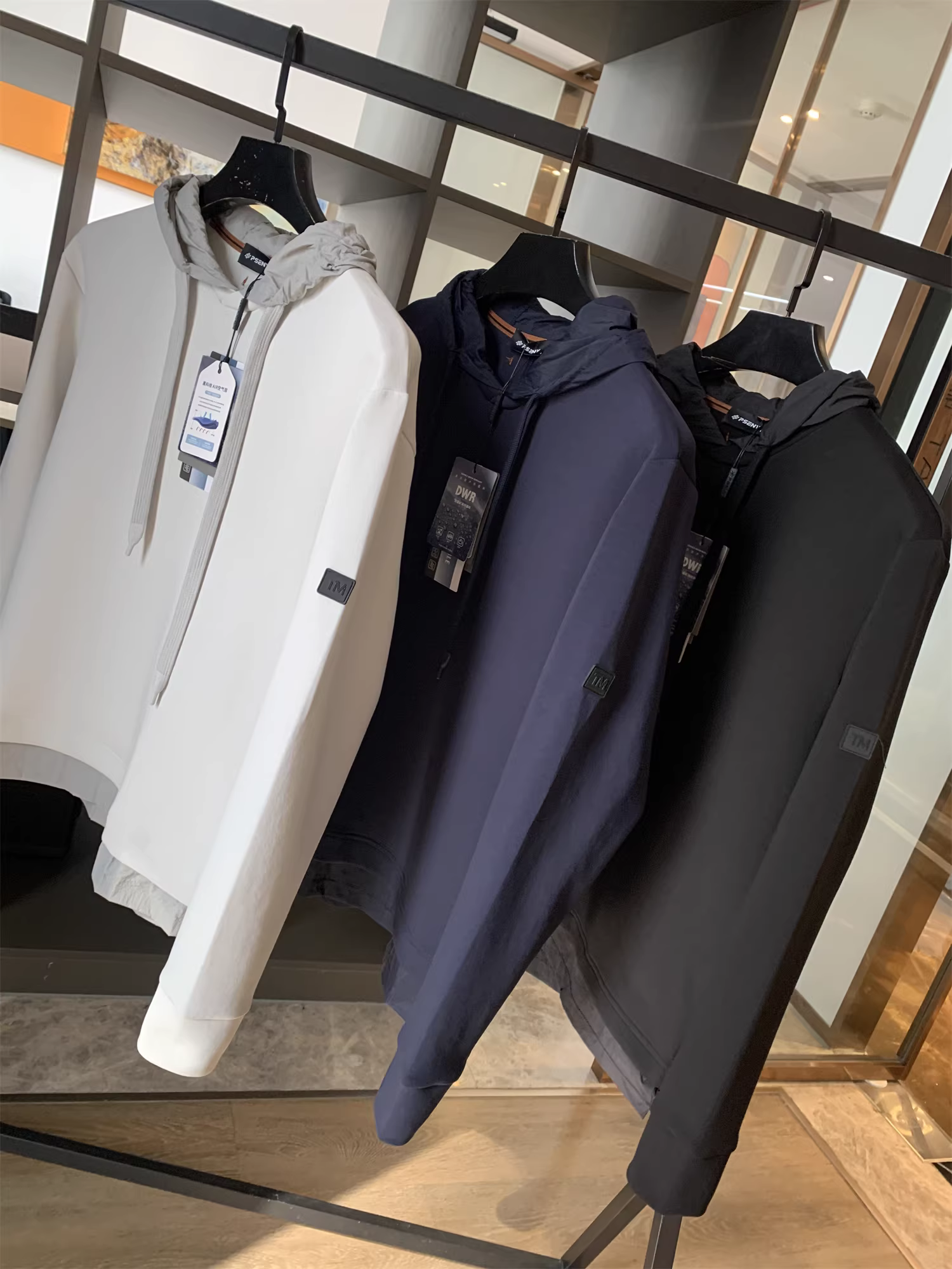 Don Quixote, sự sang trọng nhẹ nhàng! Giá ngoại tuyến 1698! Áo hoodie đôi có lớp khí sandwich được xử lý bằng phương pháp mercerized nhập khẩu.