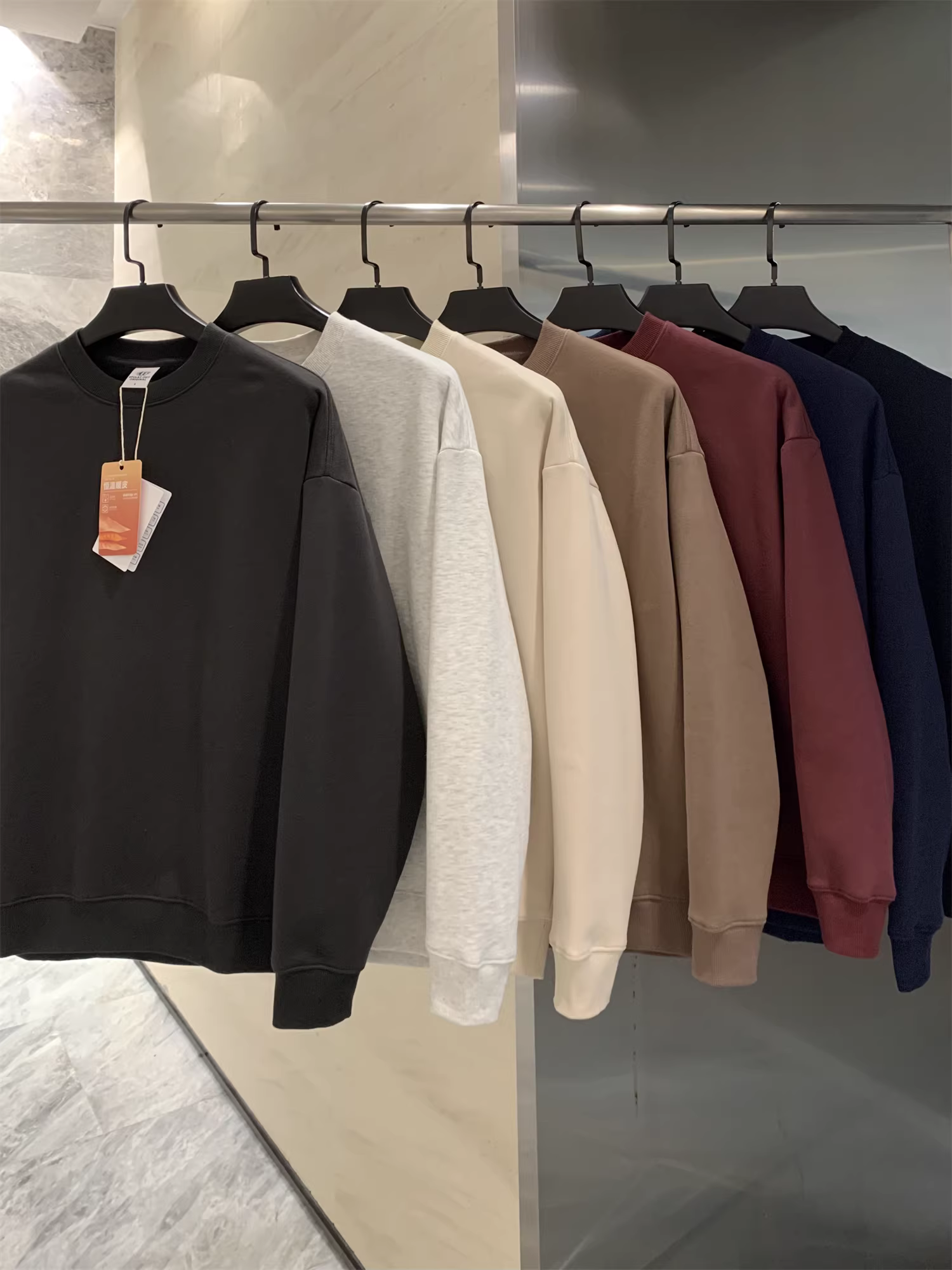 Don Quixote 450G hạng nặng! Có lớp lót lông cừu và dày dặn! Áo len cổ tròn màu trơn đa năng dành cho cả nam và nữ mùa thu đông hợp thời trang