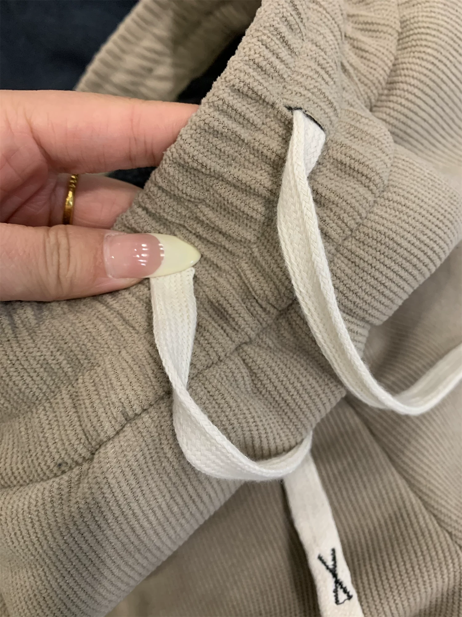 Don Quixote, một chiếc dành cho mùa đông! Phiên bản nâng cấp với chất liệu vải nhung dày! Quần mùa thu đông ấm áp, chất liệu lót lông cừu, kiểu dáng thường ngày dành cho nam.