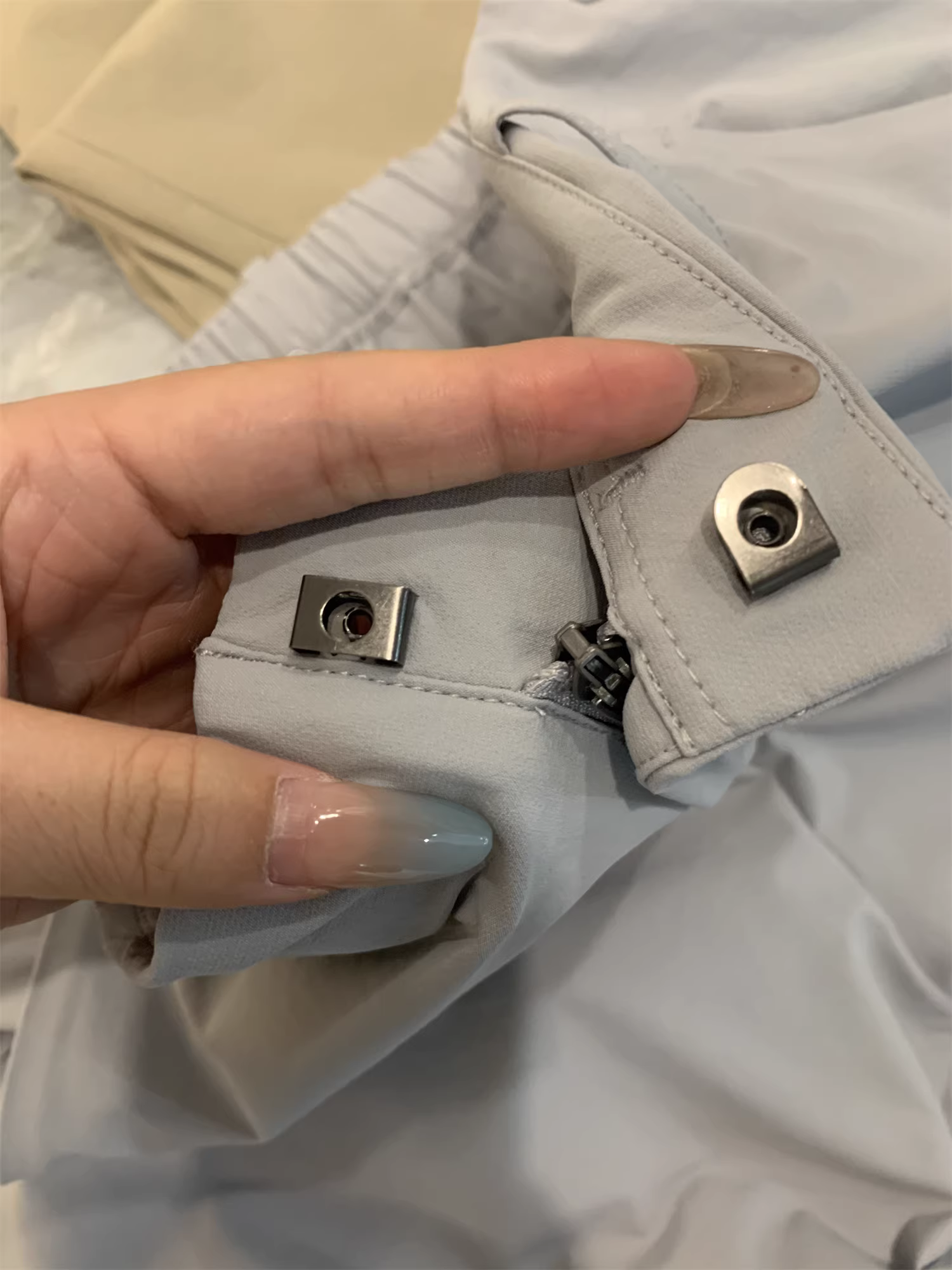 Don Quixote, chuyên gia về hoạt động ngoài trời hàng đầu! Vải dệt hai mặt! Quần nam thông thường nhẹ, nhanh khô, thoáng khí, co giãn cao.