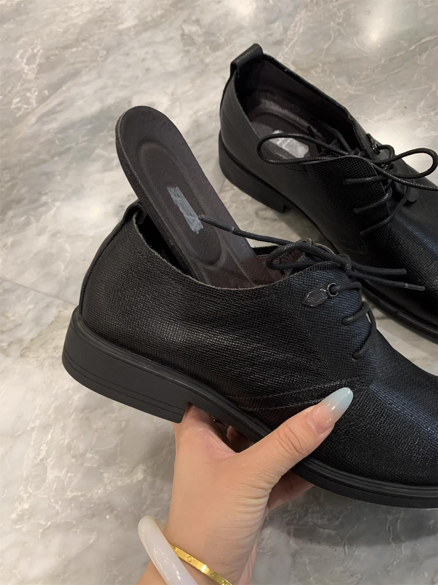 Don Quixote Ưu đãi hấp dẫn! Mặt trên chất liệu da! Giày da thật kiểu dáng công sở lịch lãm, mũi tròn, buộc dây dành cho nam.