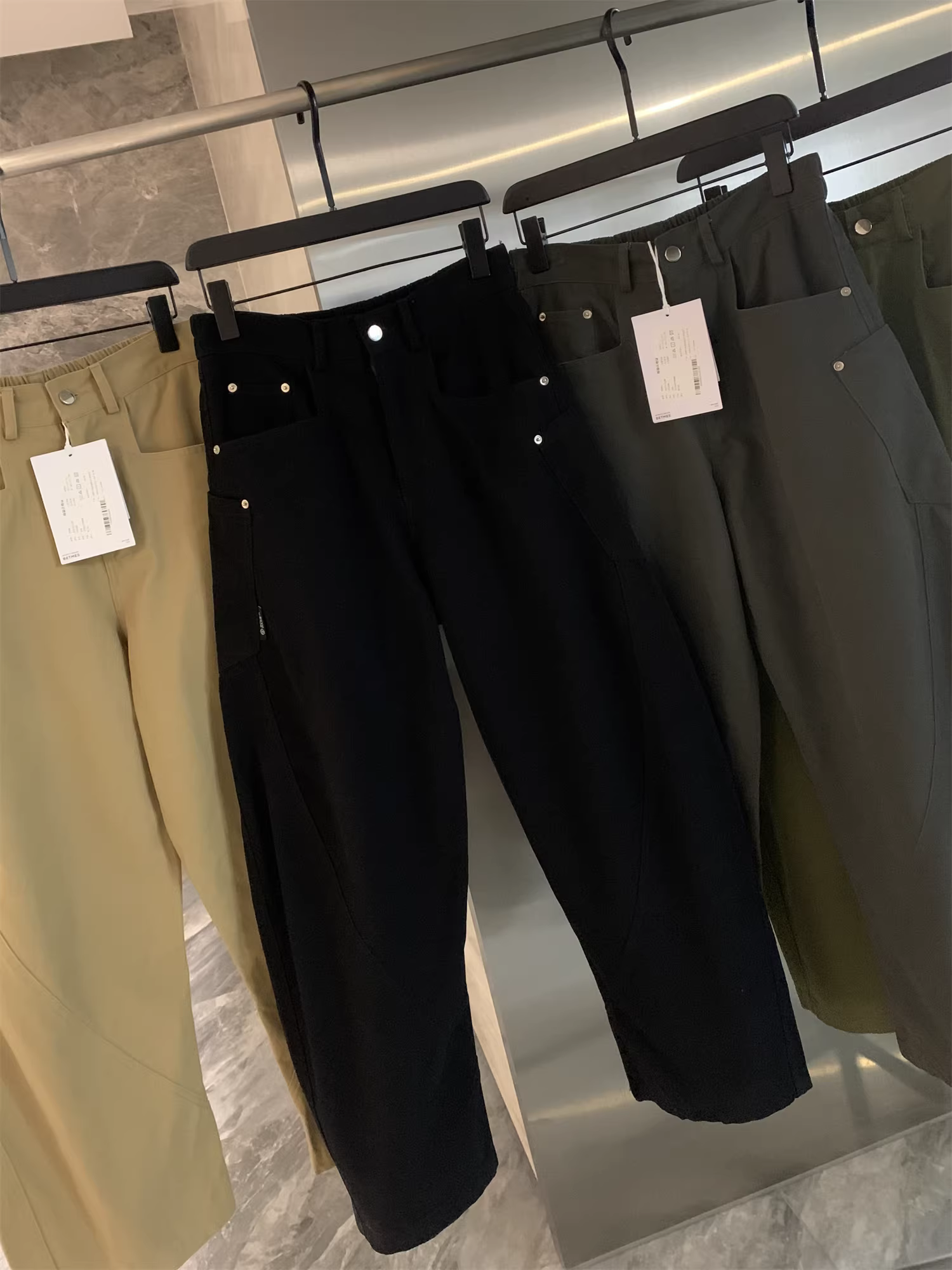 Thương hiệu thời trang Nhật Bản Don Quixote! Chất liệu cotton nguyên chất đã qua xử lý! Quần dài nam mùa thu màu trơn dáng rộng phong cách casual