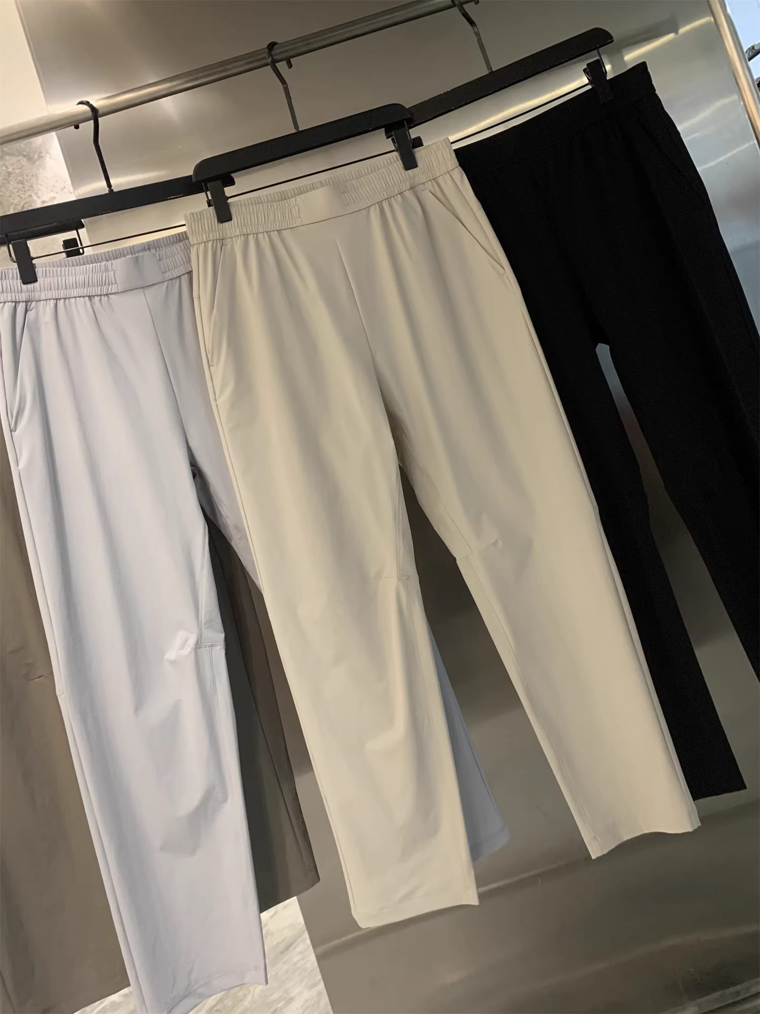 Quần nam Don Quixote ODM! Quần đa năng, nhẹ, bền, nhanh khô, thoáng khí, dáng thẳng, phong cách thường ngày.