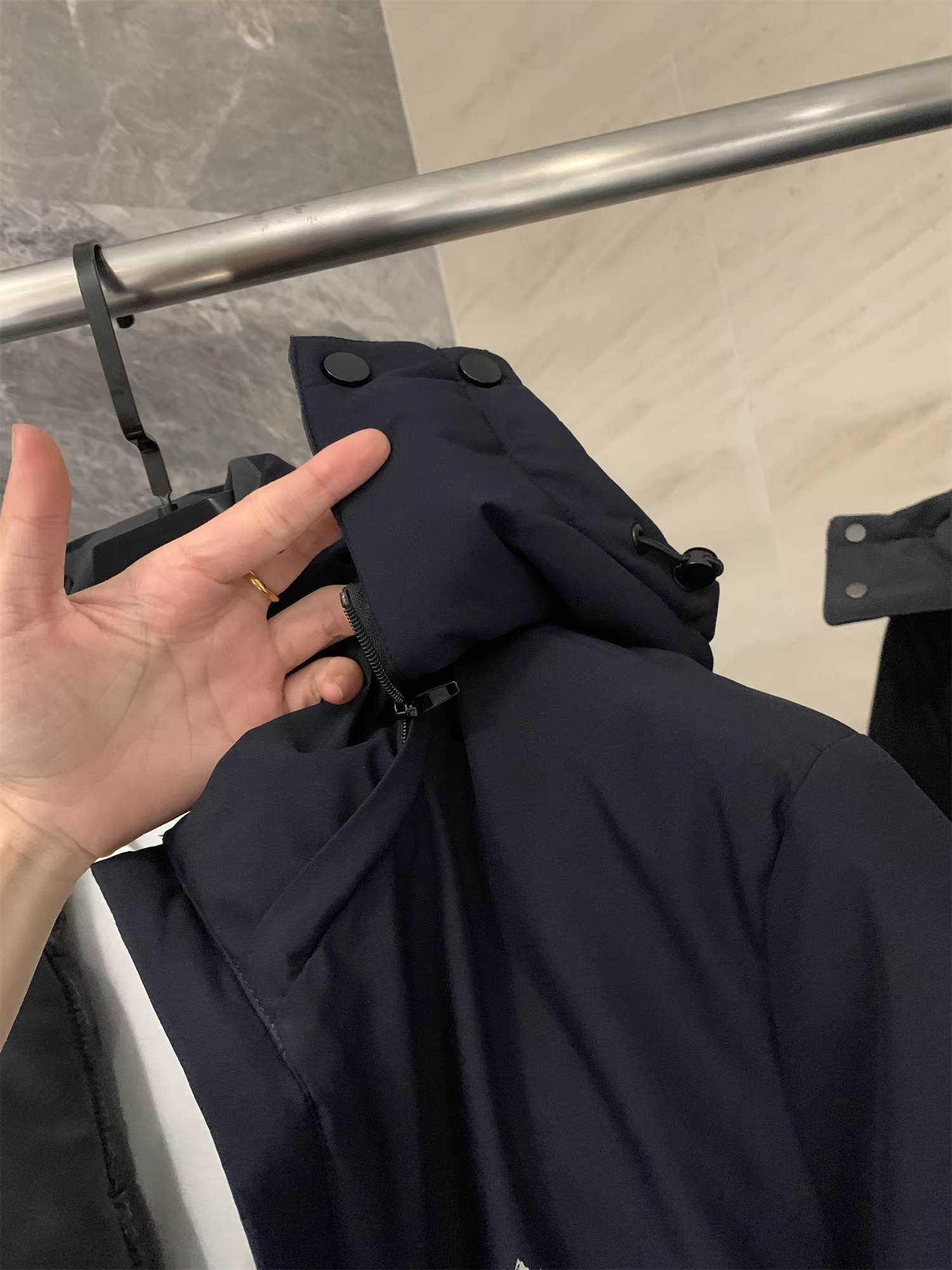 Don Quixote đang bị loại bỏ khỏi kệ! Chống gió và chống nước! Áo khoác cotton dài vừa phải có mũ trùm đầu dành cho nam mùa đông.