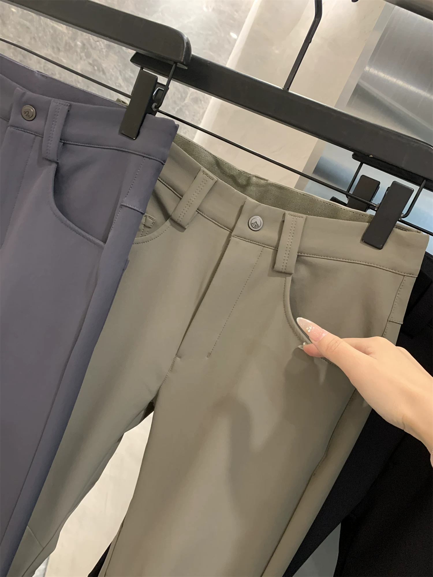 Don Quixote Trực tiếp từ nhà máy! Thiết kế 3D công thái học! Quần dài đa năng, chống gió, phong cách thường ngày