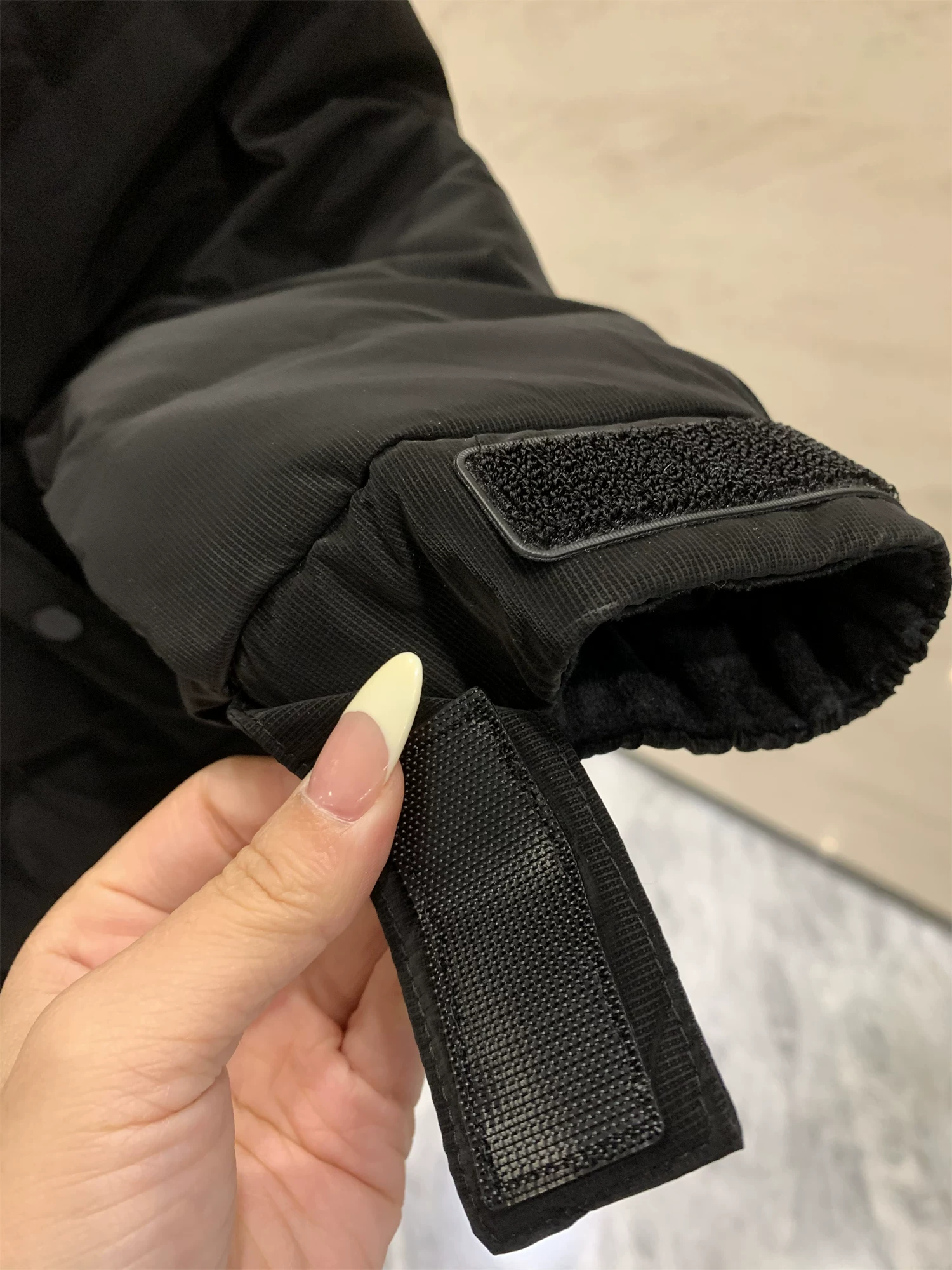 Don Quixote H Yu Dan! Bề mặt bằng da PU + 90% lông vũ vịt + graphene tự sưởi ấm! Áo khoác phao cổ đứng ấm áp dành cho nam