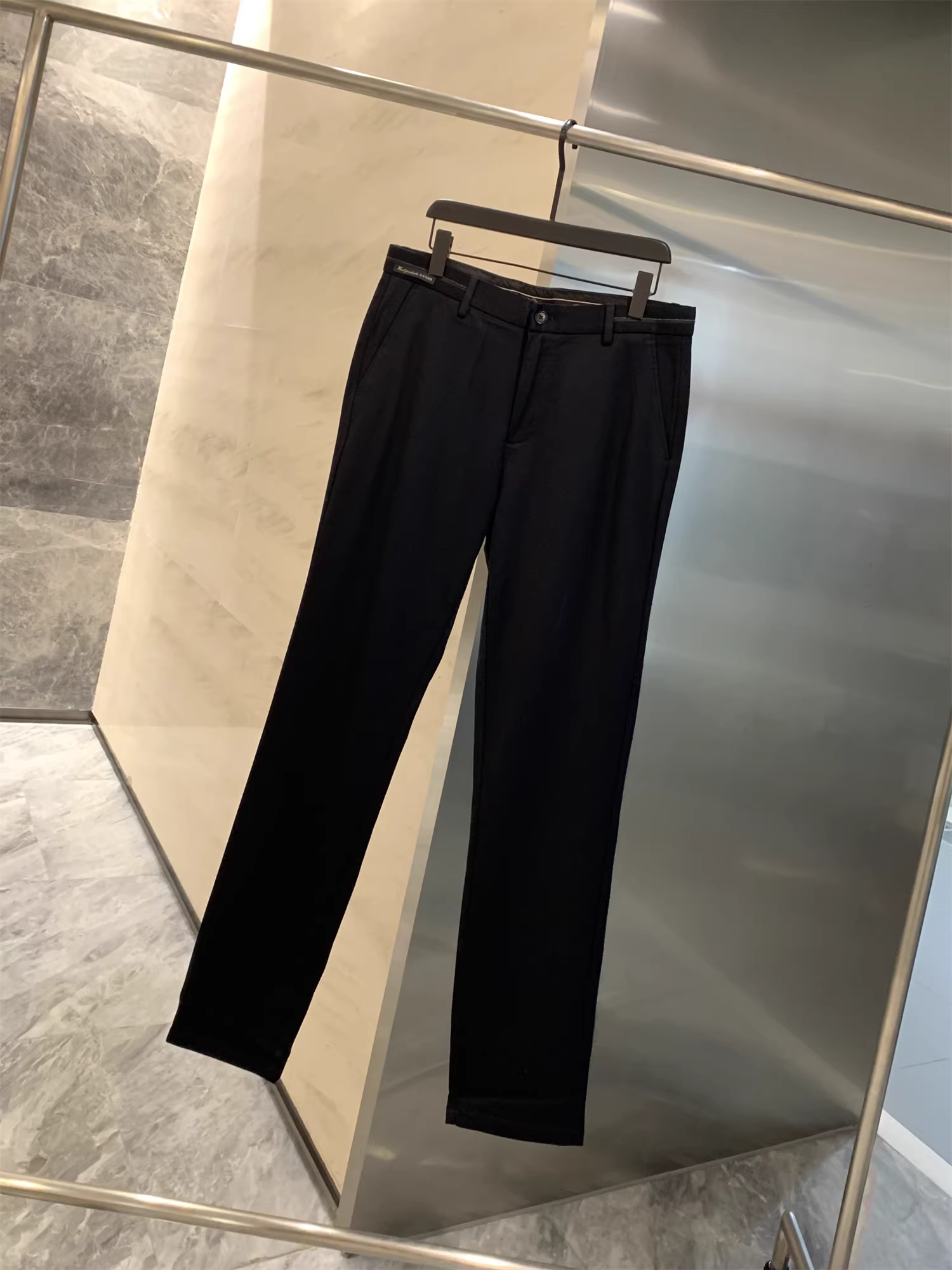 Dòng sản phẩm cao cấp Don Quixote! Chất liệu len cừu cao cấp! Quần âu lịch sự mùa thu đông dành cho nam.