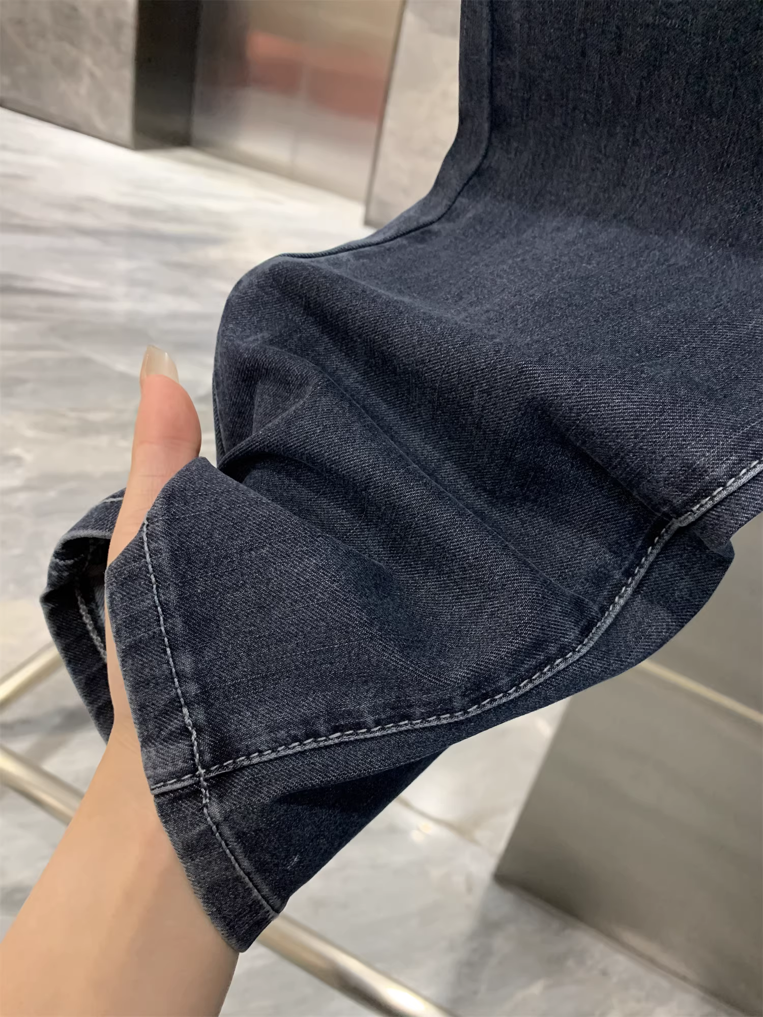 Don Quixote, độ đàn hồi tuyệt vời! Quá trình giặt là nặng nề! Quần jean ống đứng co giãn, thân thiện với da, hợp thời trang mùa hè dành cho nam.