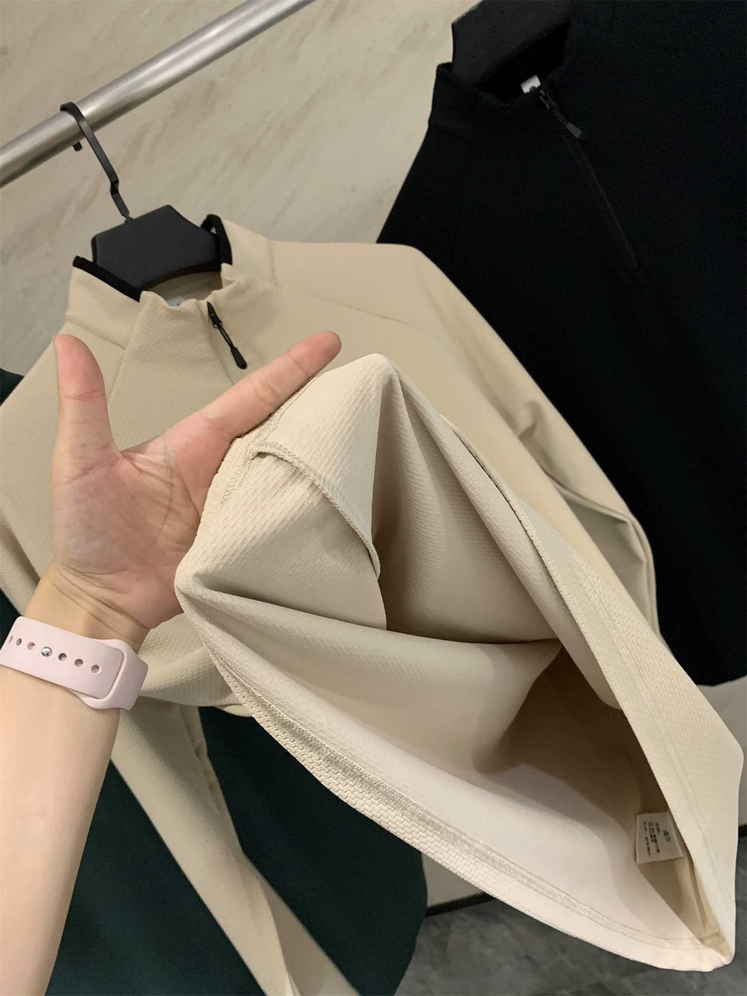 Dòng sản phẩm Don Quixote Outdoor Mountain! Áo thun nam dài tay có cổ đứng, chất liệu kẻ sọc, co giãn, đa năng, có khóa kéo nửa thân, mùa thu đông