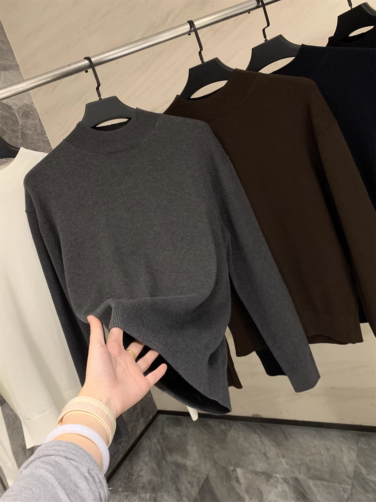 Dòng sản phẩm đô thị Don Quixote! Áo len dệt kim cổ cao nửa cổ đa năng dành cho nam mùa thu đông hợp thời trang