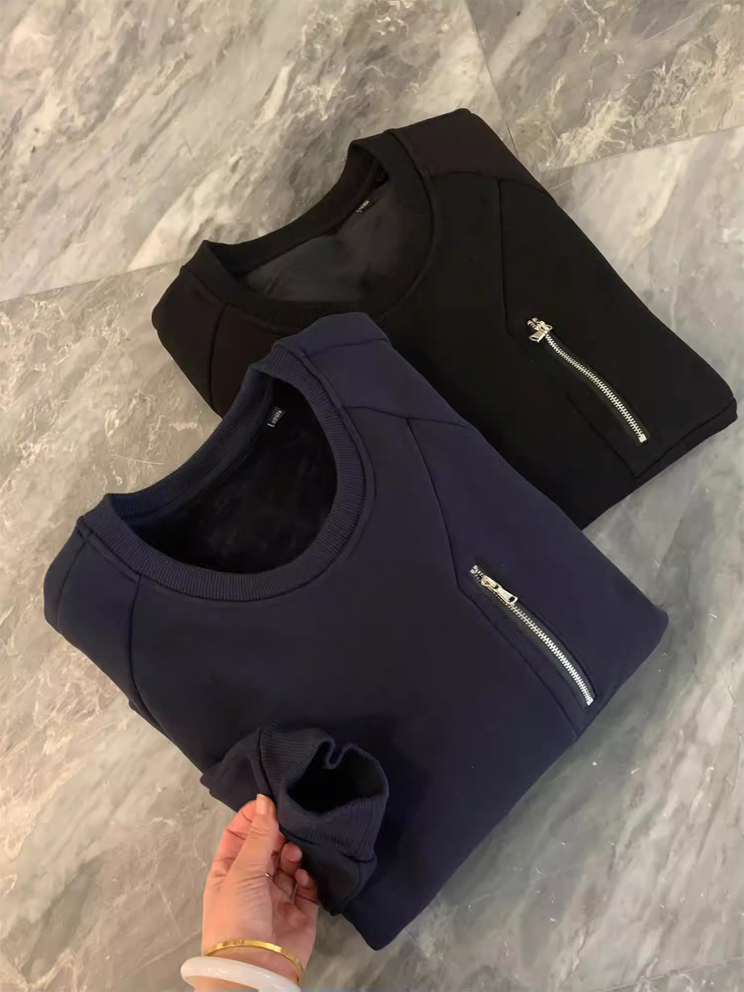 Don Quixote, chất lượng tuyệt vời! Chất liệu lông cừu cao cấp, mềm mại! Dày dặn giữ ấm mùa thu đông, áo sweatshirt cổ tròn nam phong cách thường ngày.