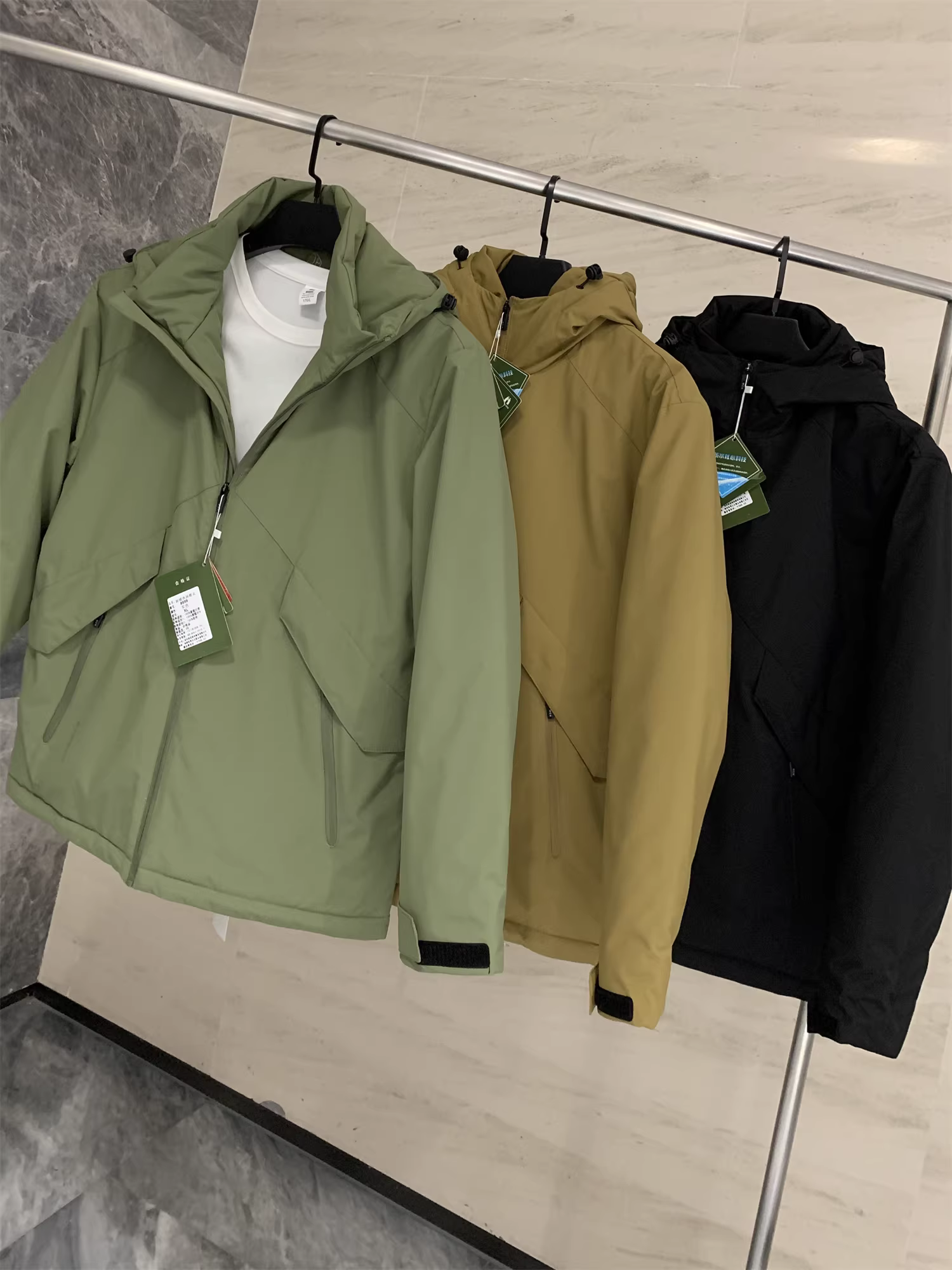 Áo khoác giữ ấm bằng vải cotton lót lông cừu, chống gió và chống thấm nước, màu trơn, dành cho nam, thương hiệu Don Quixote Graphene Heating! Thu đông.