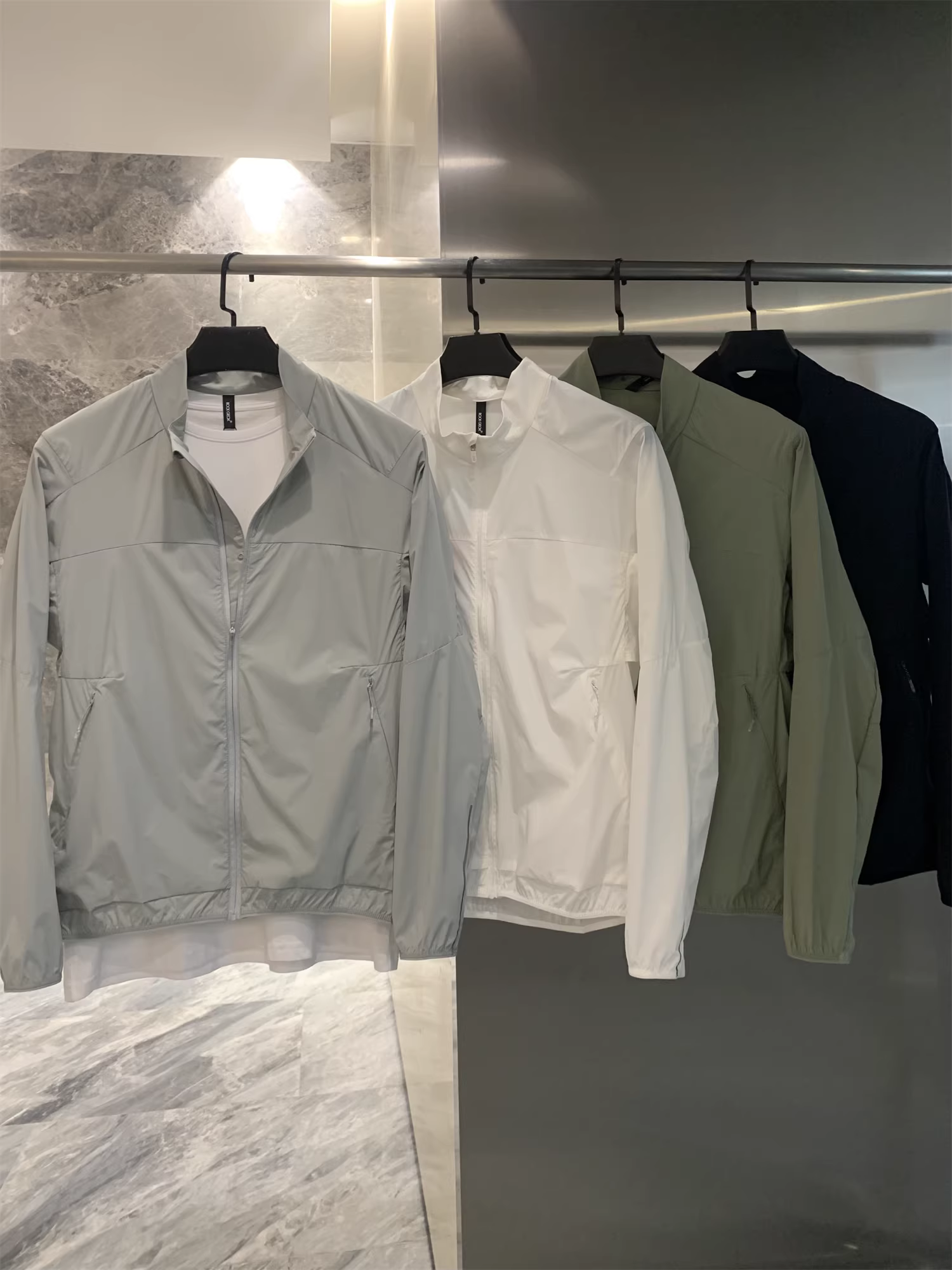 Công nghệ Don Quixote Dongli! Mỏng như cánh bọ ngựa! Áo khoác chống nắng ngoài trời nhẹ, thời trang dành cho nam.