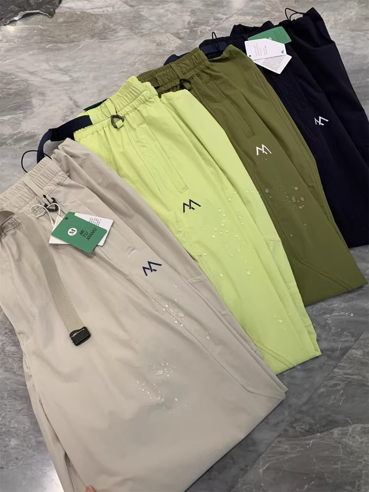 Thời trang chức năng theo phong cách núi của Don Quixote! Thiết kế xếp ly ba chiều! Quần công sở thường ngày hợp thời trang dành cho nam giới vào mùa hè.