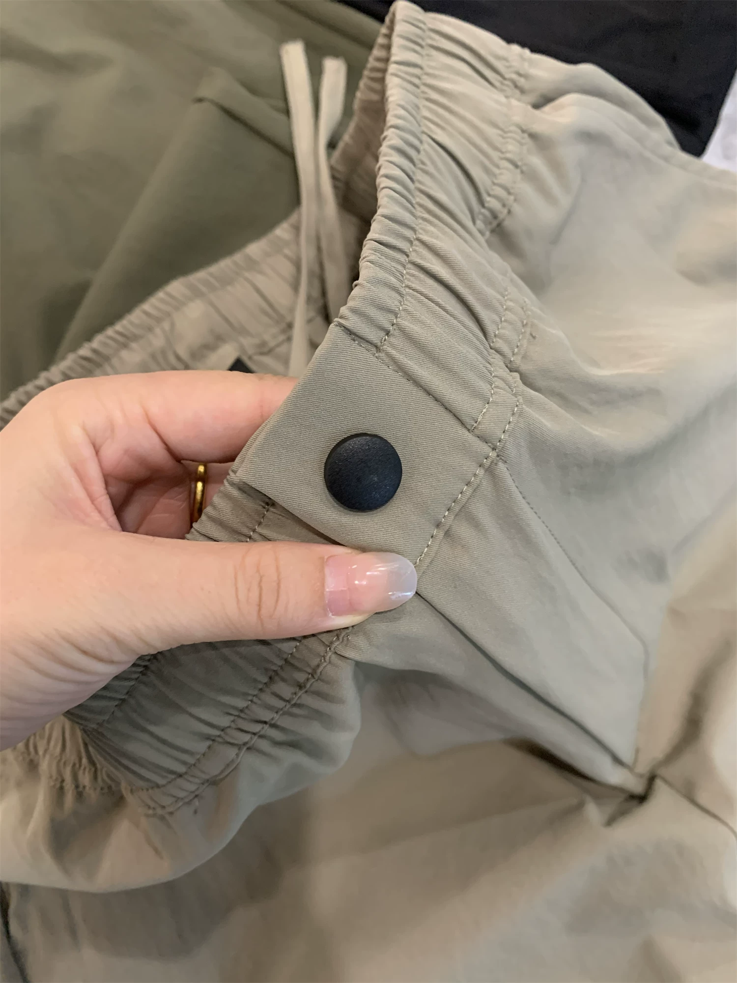 Quần áo Don Quixote siêu bền! Chất liệu vải cotton twill! Quần dài mùa xuân nhẹ, thoáng khí, dáng rộng, mặc thoải mái dành cho các cặp đôi.